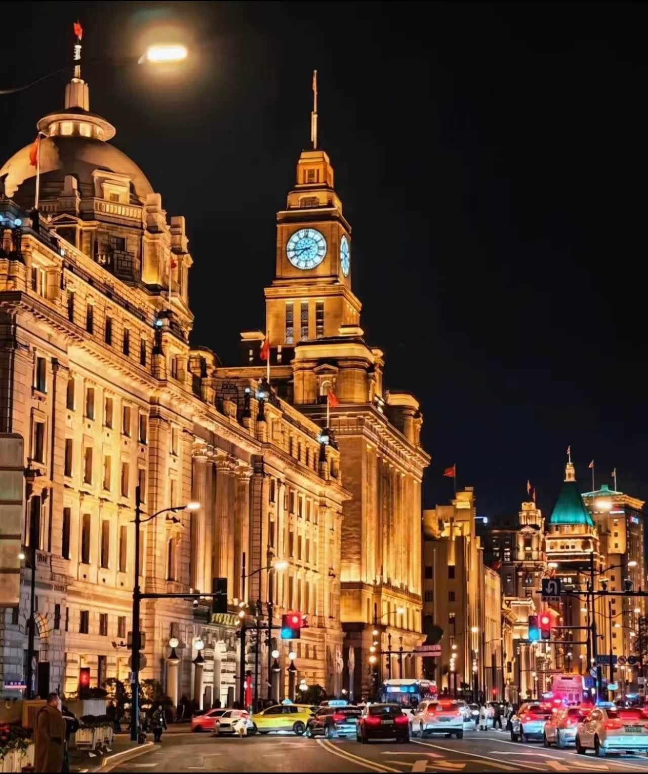 Shanghai: Night Tour with River Cruise and Food Tasting