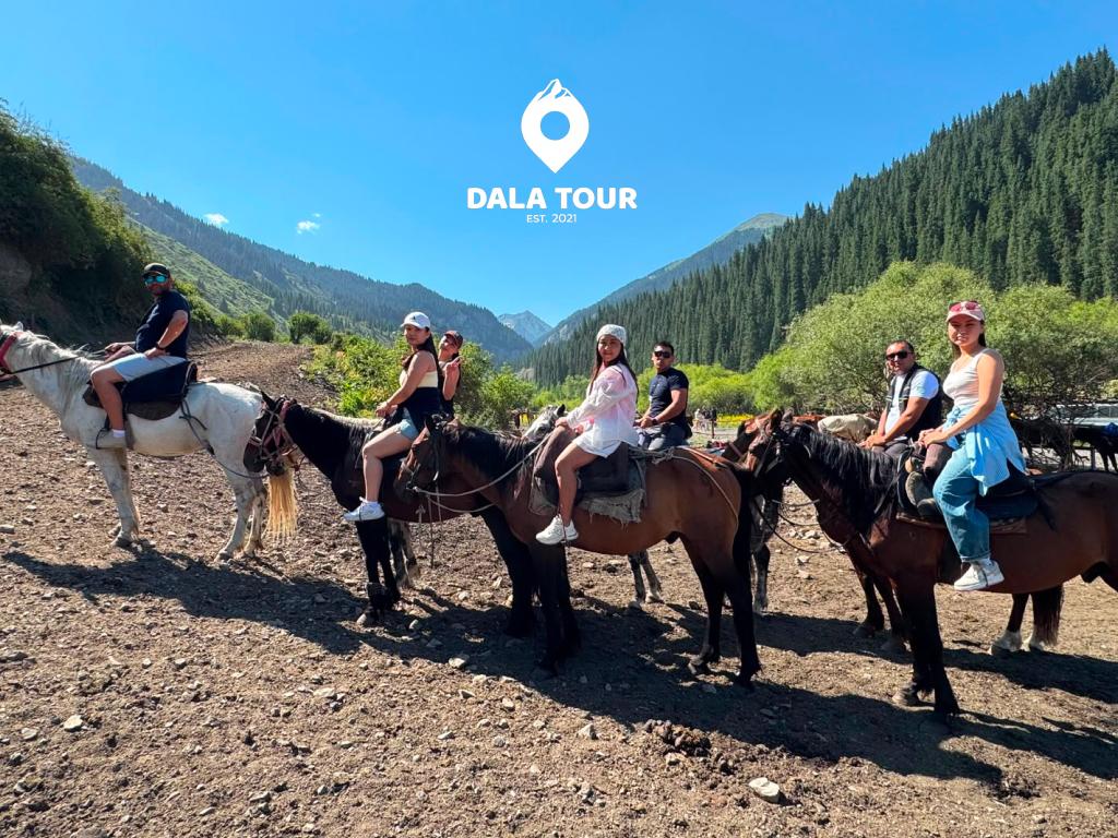 From Almaty: Charyn Canyon & Kolsai Lake 5-Stop Day Trip
