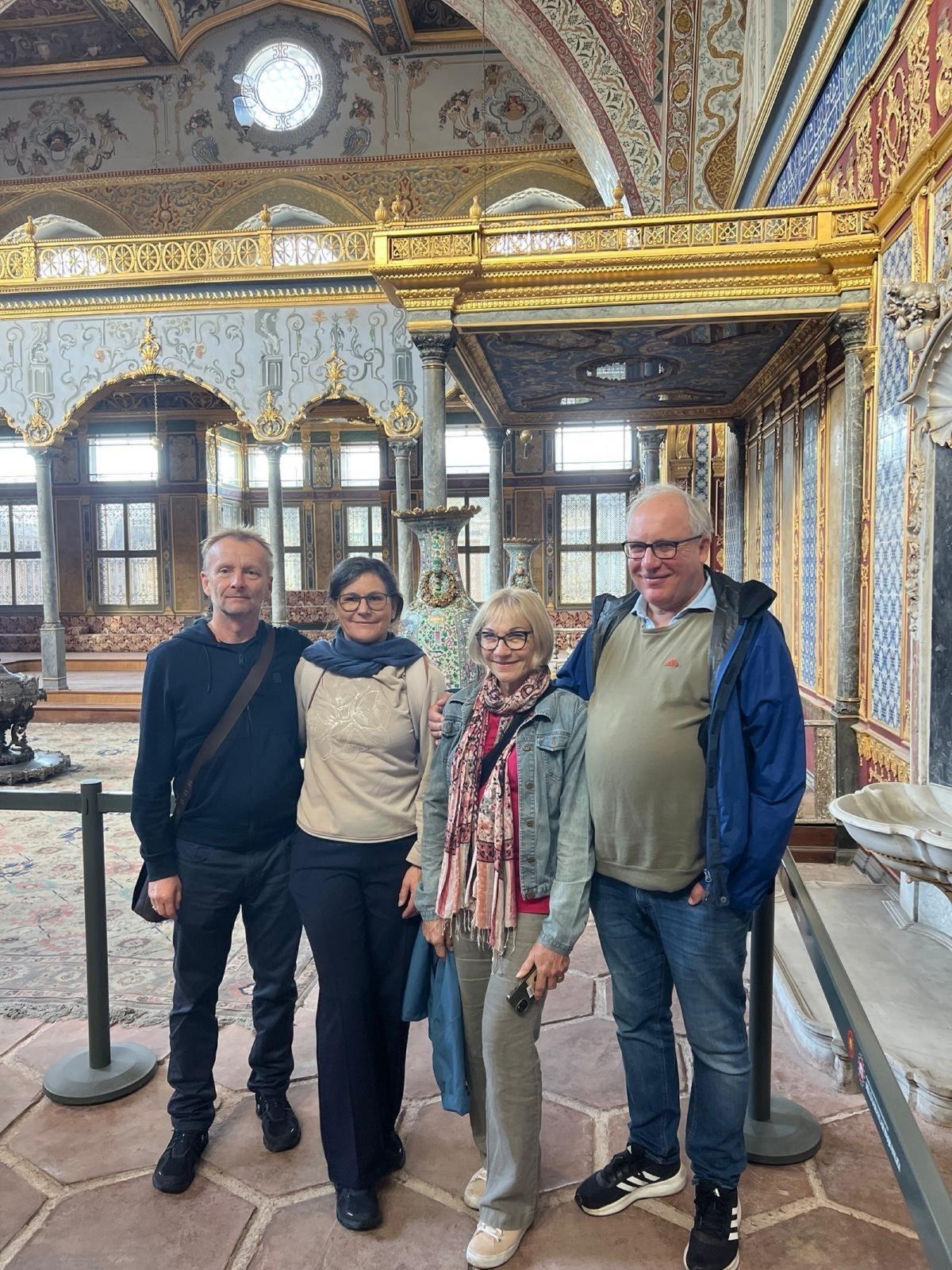 Topkapi Palace and Harem Guided Tour - Skip-the-Ticket-Line