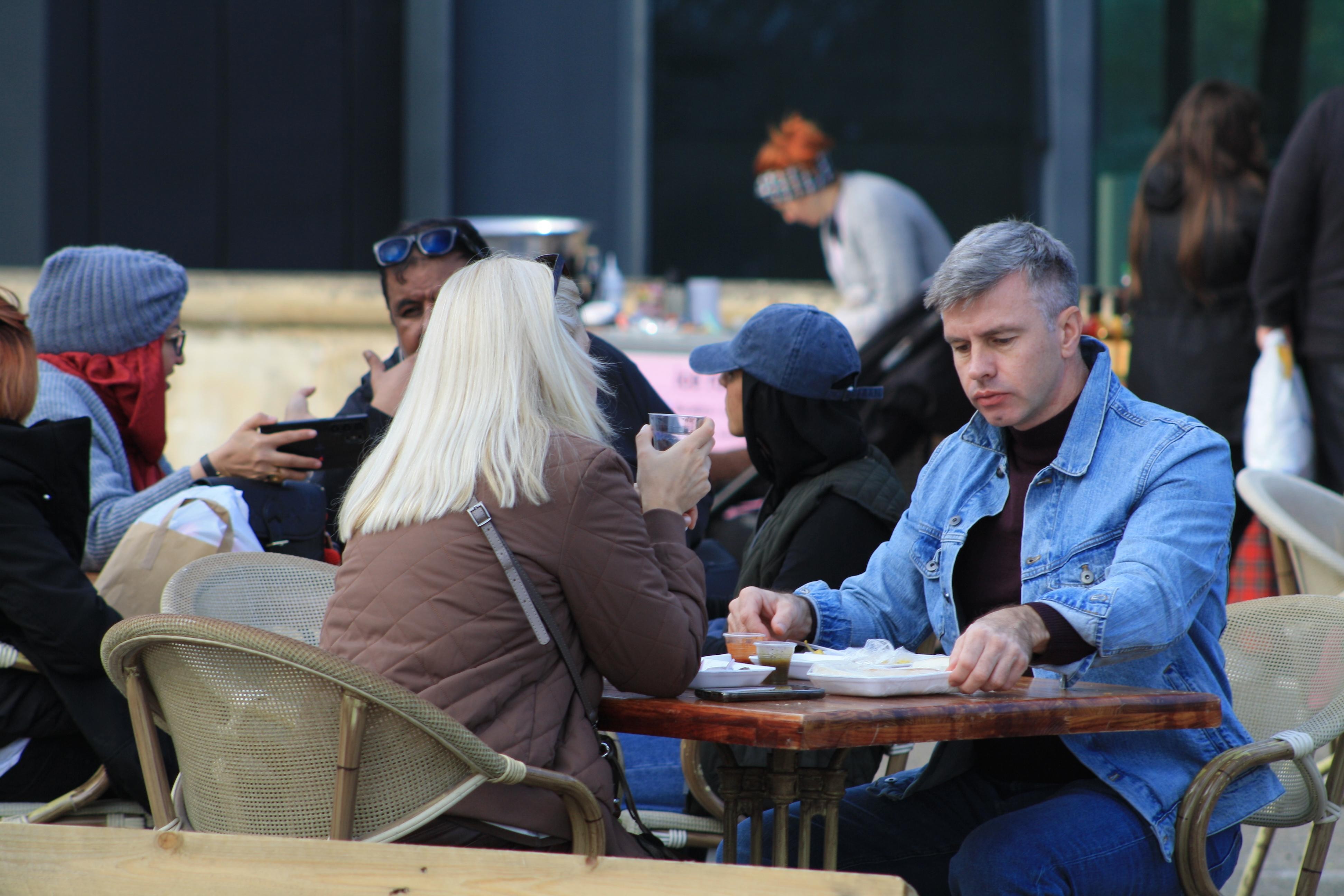 Tbilisi: Meet a Local Insider - Tea/Coffee, Tips + Surprise