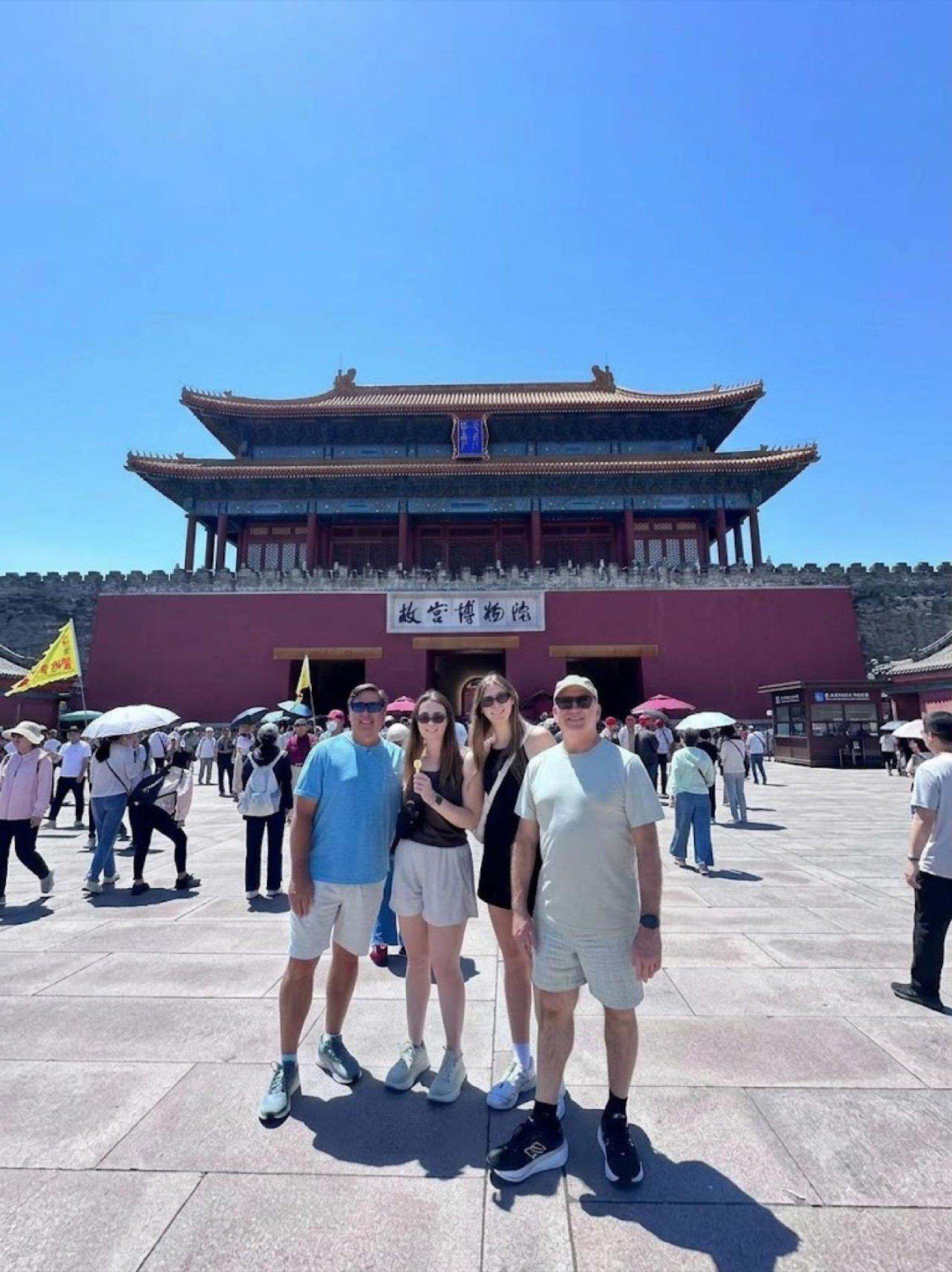 Beijing Arrival: Private Lama Temple with Ticket 3