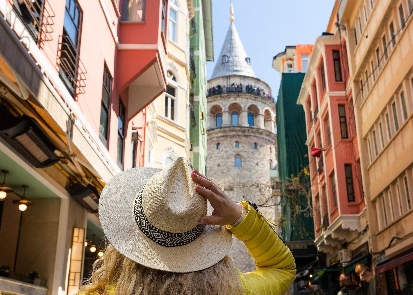 Istanbul: Galata Tower, Pera & İstiklal Street Walking Tour