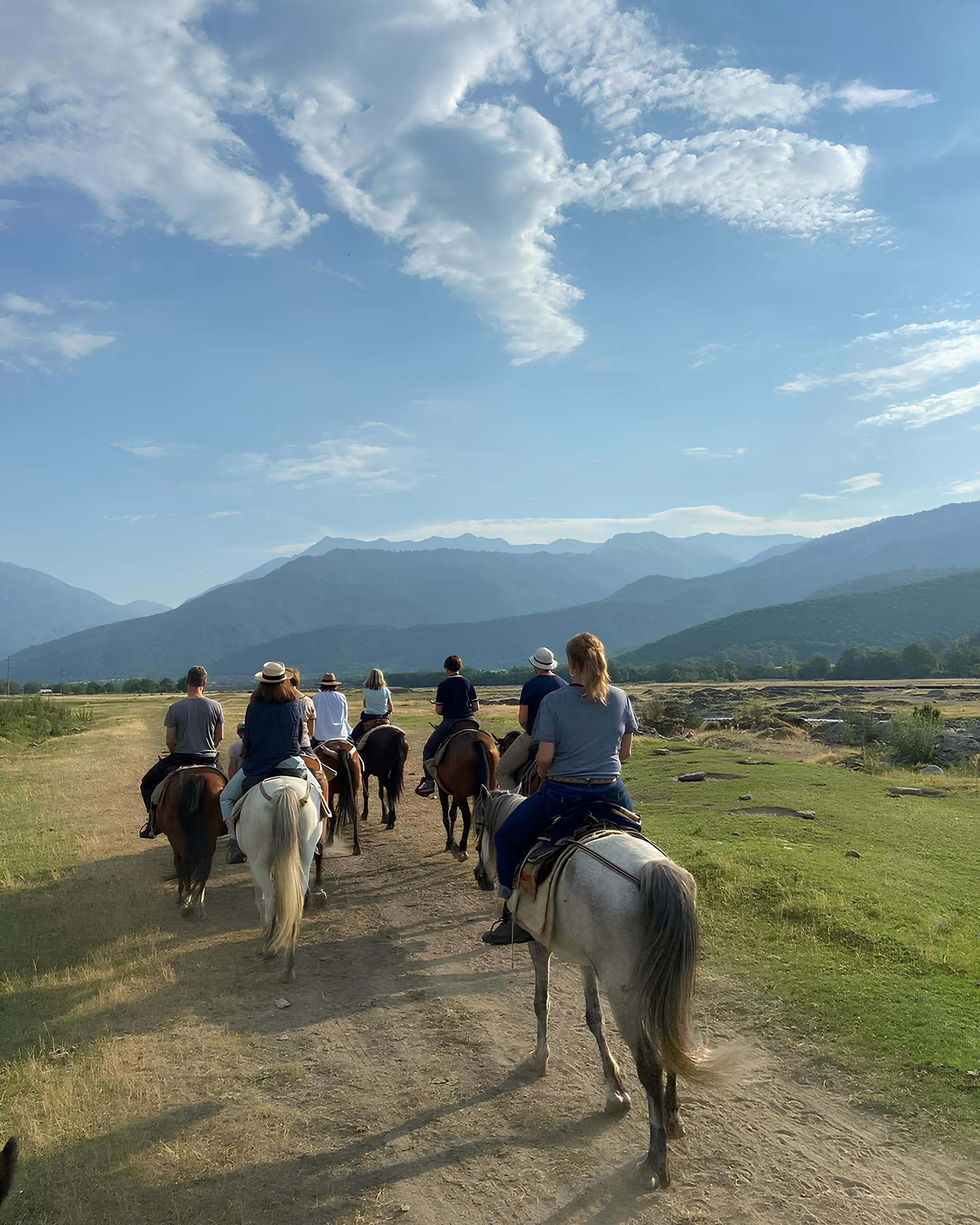 From Tbilisi: Horseback Riding & Family Dinner in Pankisi