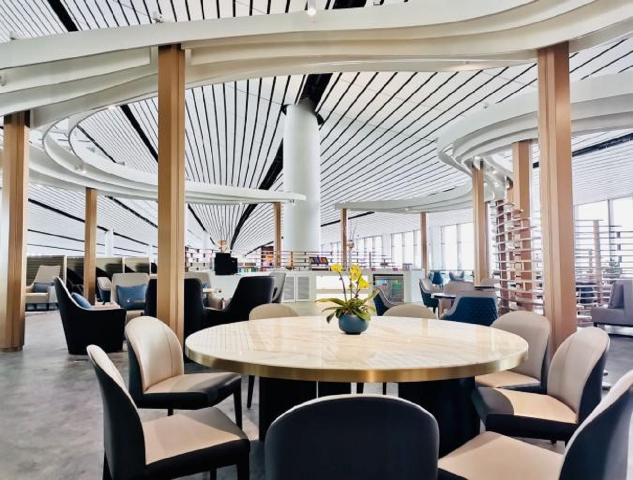 PKX Beijing Daxing International Airport: CHUM Lounge Access 2