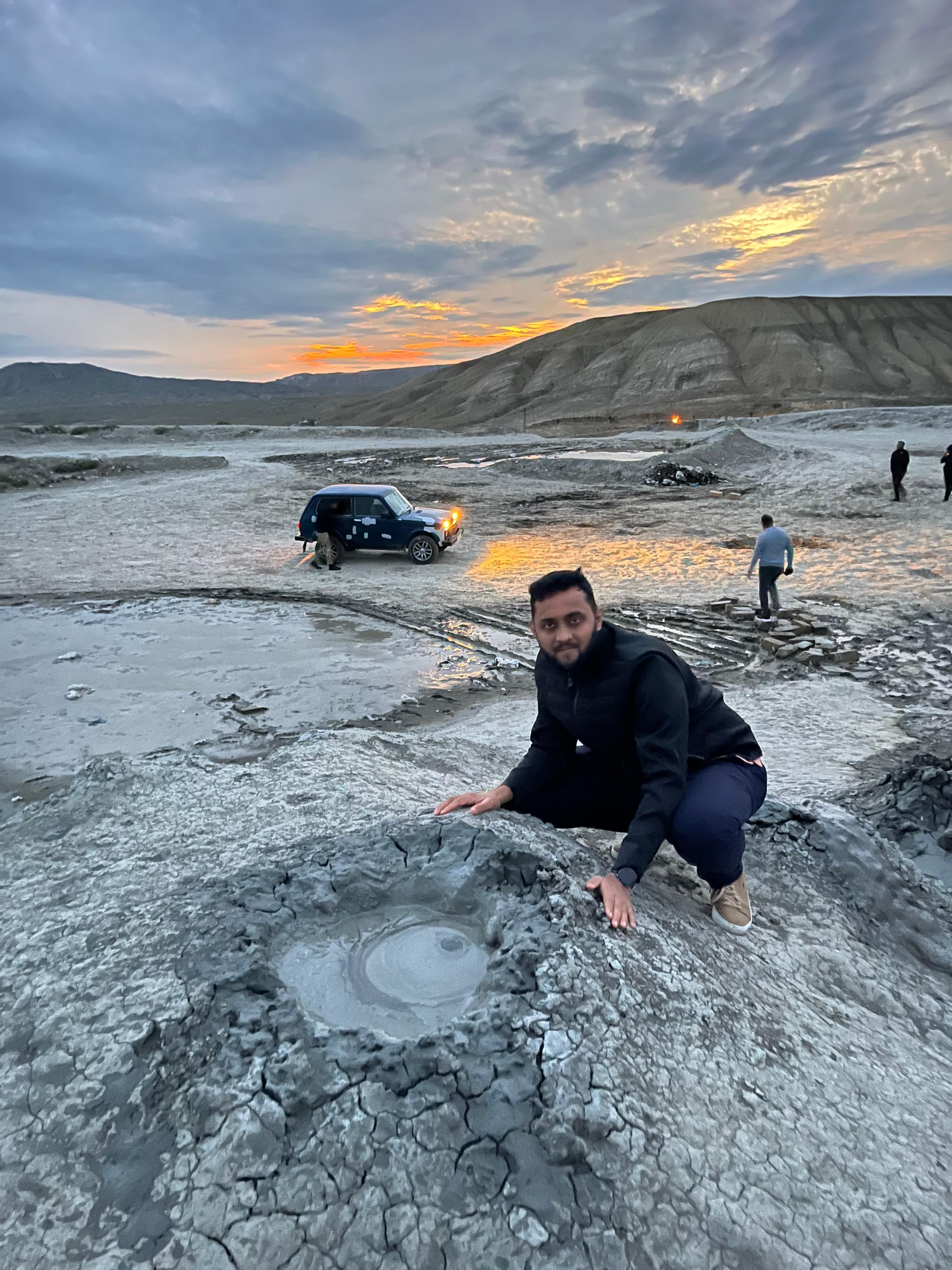 From Baku: Gobustan UNESCO Site & Mud Volcanoes Day Trip 2