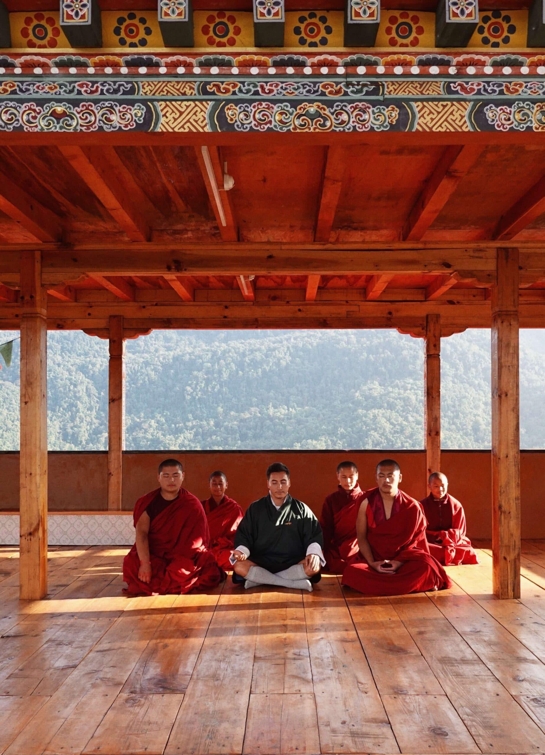 Paro: Guided Meditation and Mindfulness Experience 3