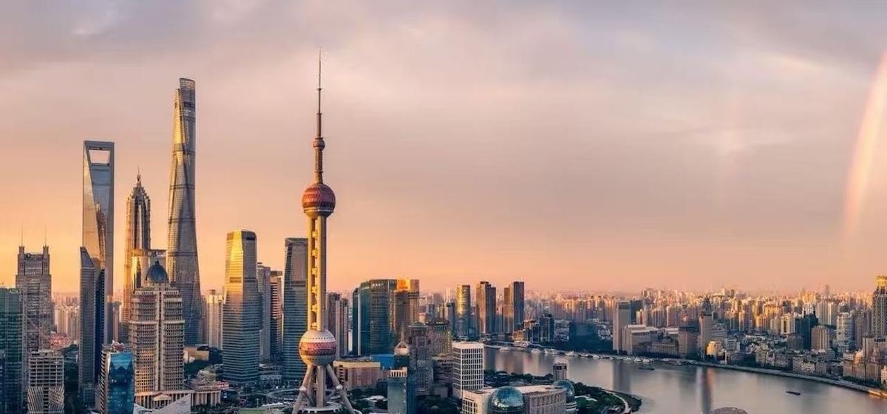 Shanghai: Full-Day Private Tour, Skyscrapers & Old Town