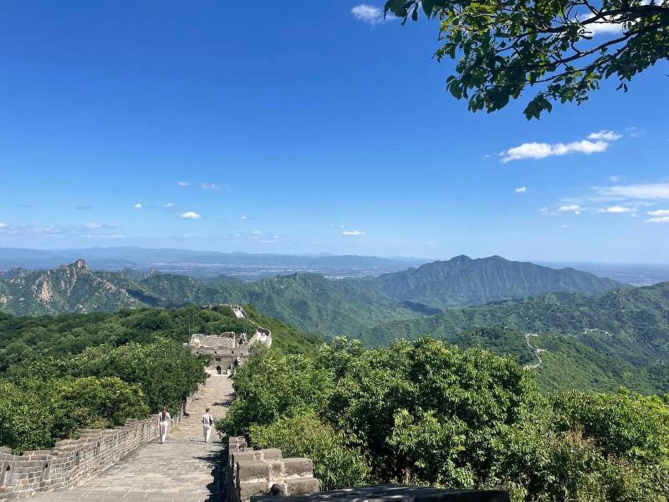Great Wall at Mutianyu with English tour guide and ticket 3