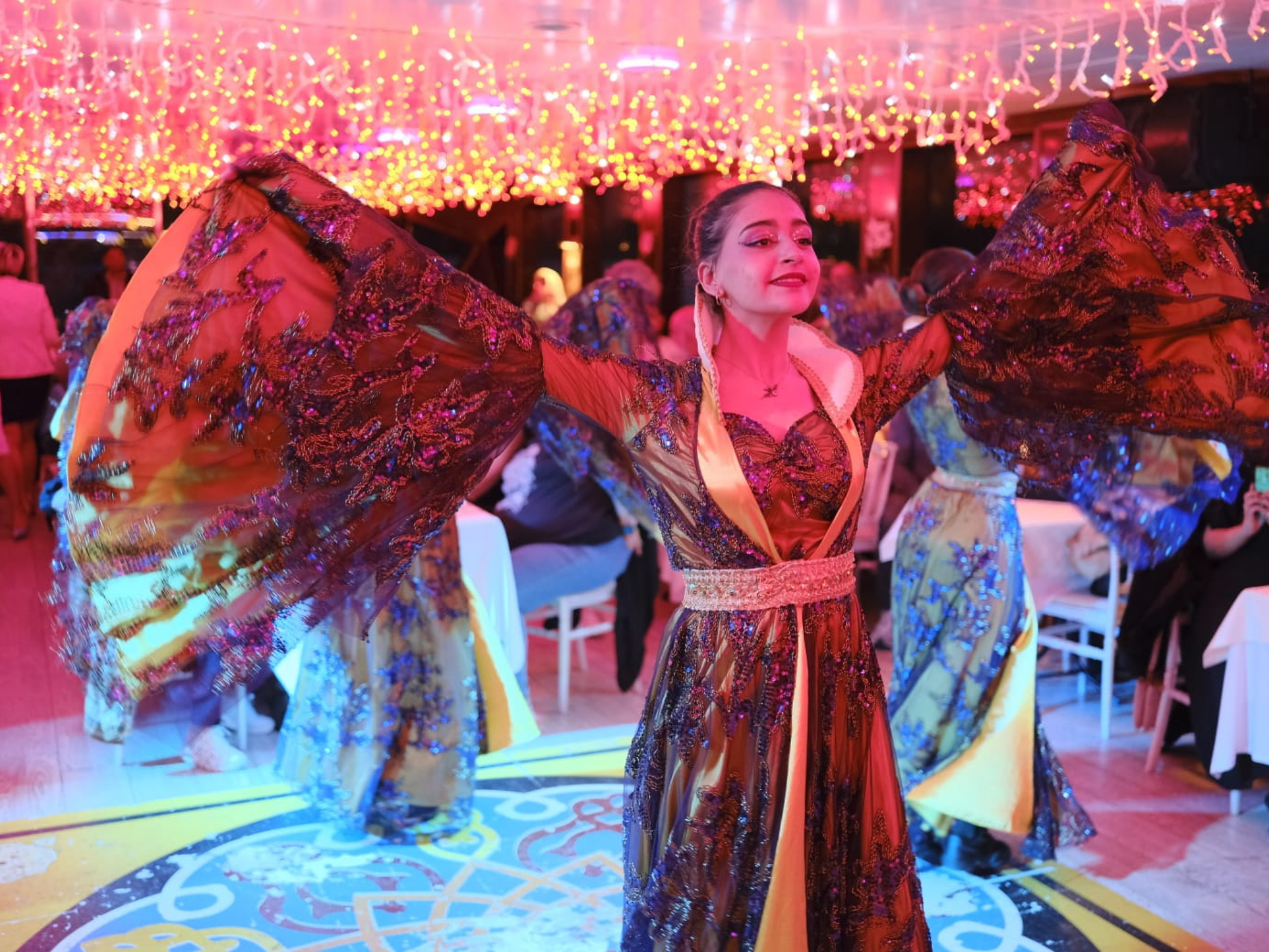 Istanbul Bosphorus Dinner Cruise-Live Shows&Night Experience