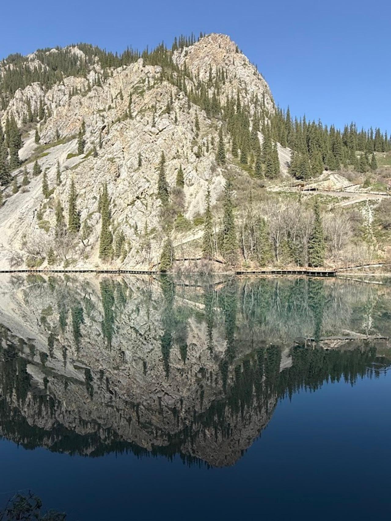 Almaty 2-day SUV tour 2 Lakes & 3 Canyons All in One 2
