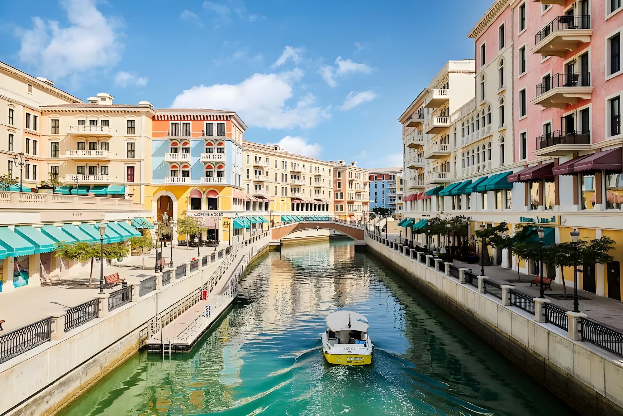 Doha: Tour of Souq Waqif, Katara, Pearl, Museum & Cornishe 2