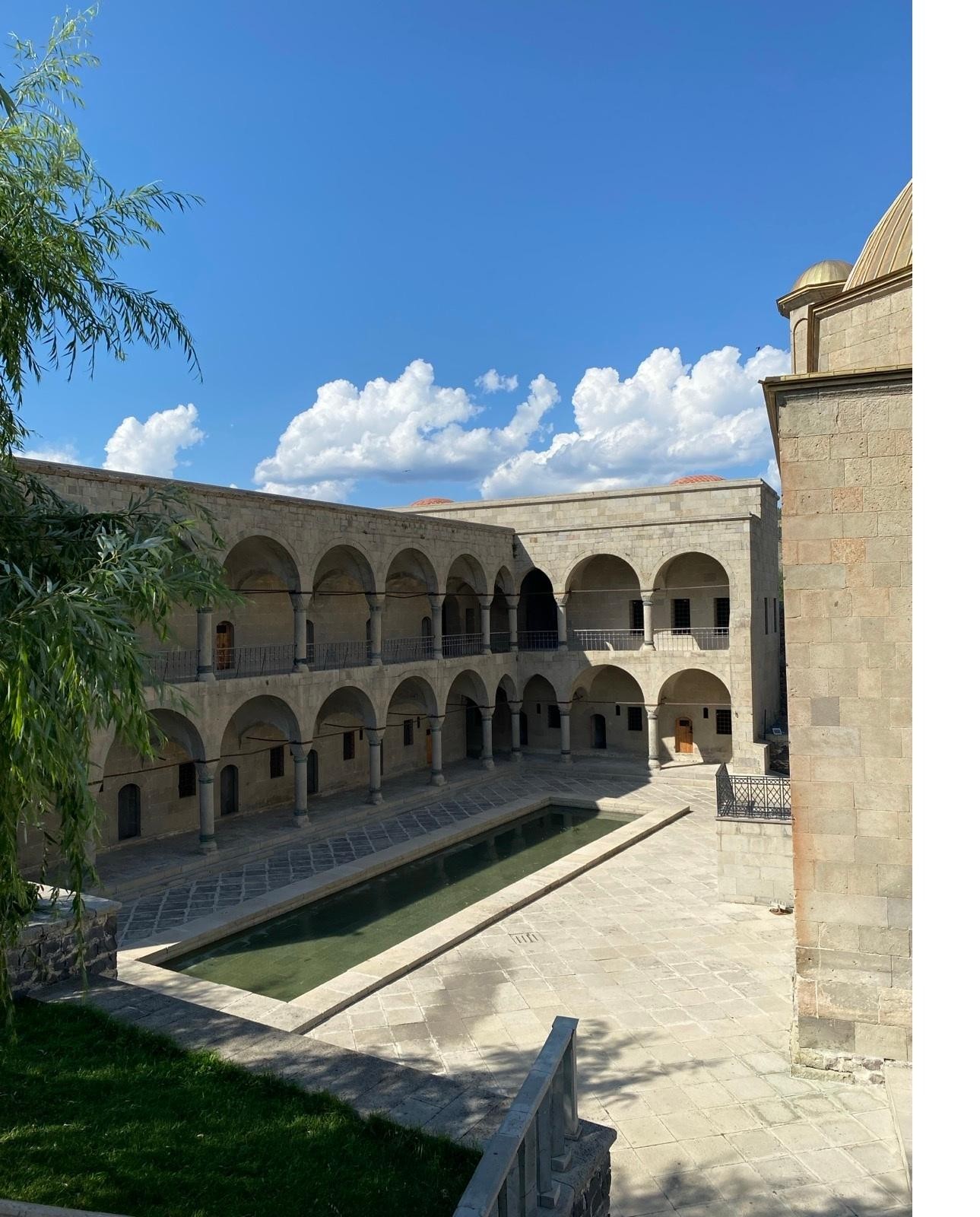 From Tbilisi: Rabati Castle Private Guided Tour for 1-4 3