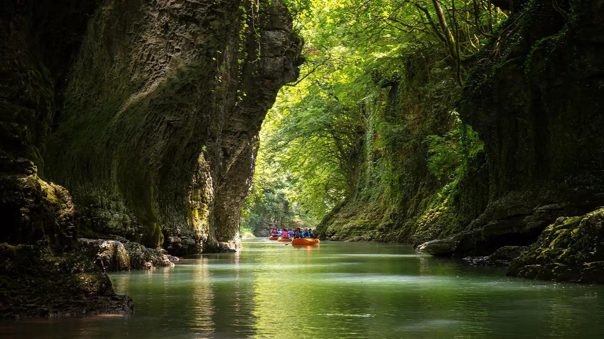 From Tbilisi: Prometheus Cave & Martvili Canyon Day Trip