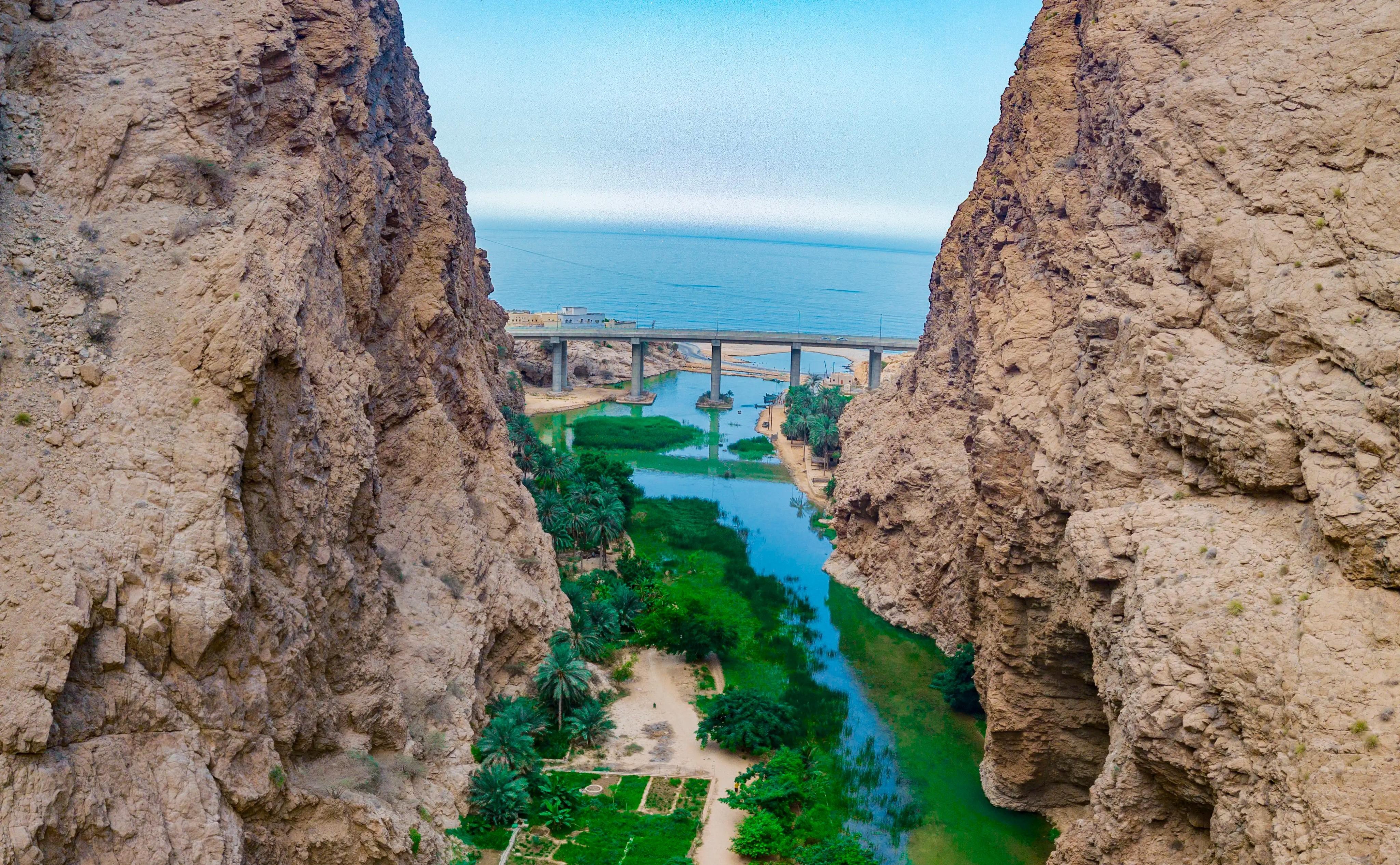 From Muscat: Wadi Shab and Sur Day Trip with Boat Ride 2