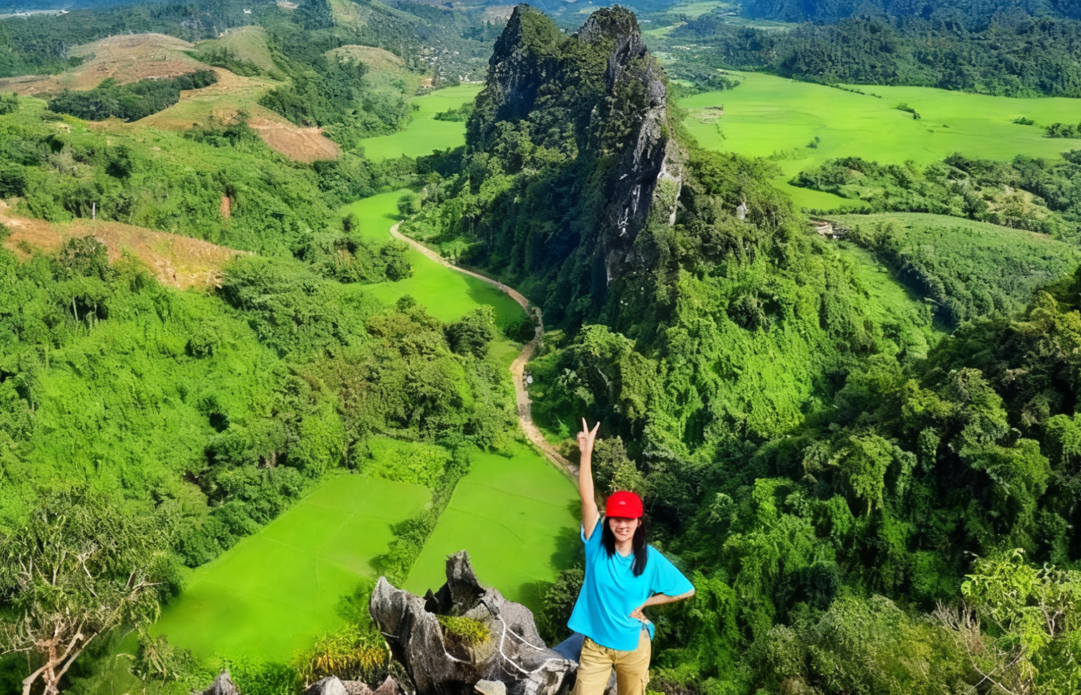 Vang Vieng: Zipline, Kayak, Nam Xay, Lagoon 2 & Optional Paramotor 2