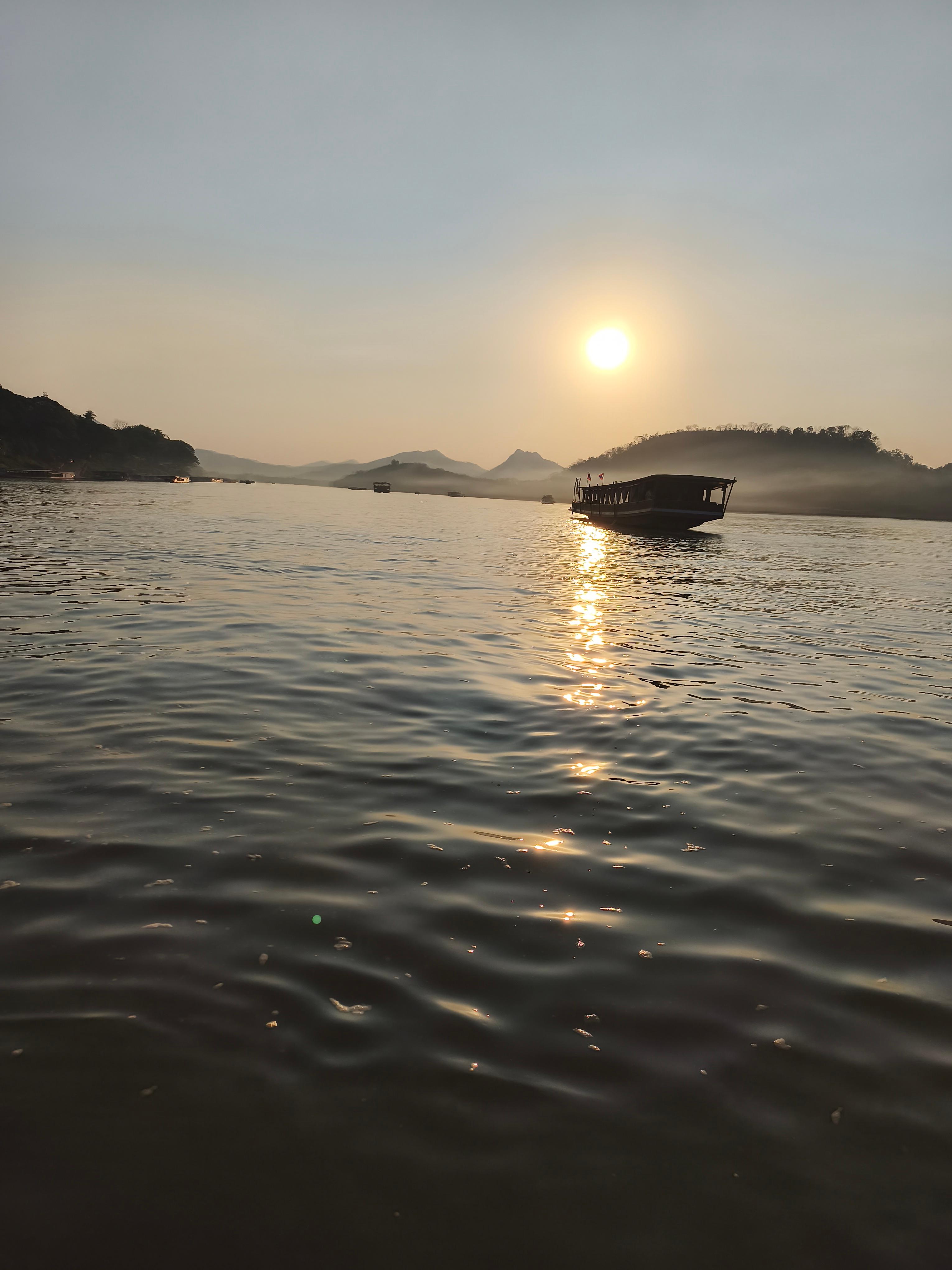 In Champasak: Private Sunset Cruise on the Mekong River — guided tour in Champasak