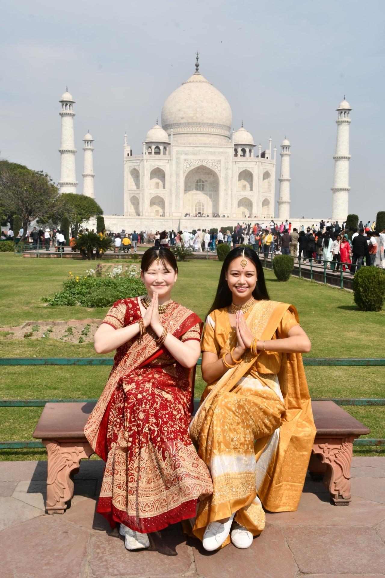 From Agra: Taj Mahal Tour Professional Photographer & Guide 2
