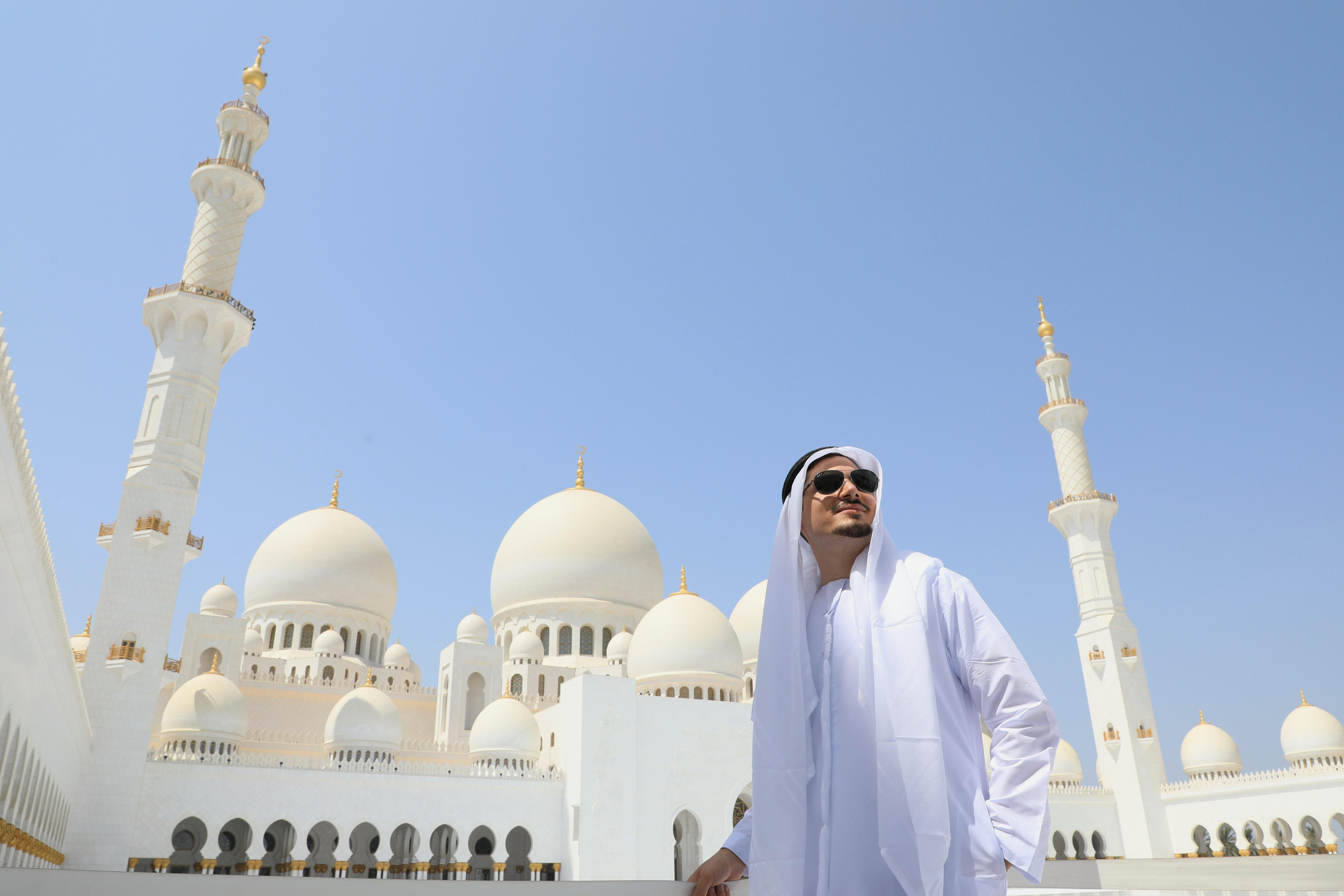 From Abu Dhabi: Half-Day Sheikh Zayed Mosque Guided Tour 2