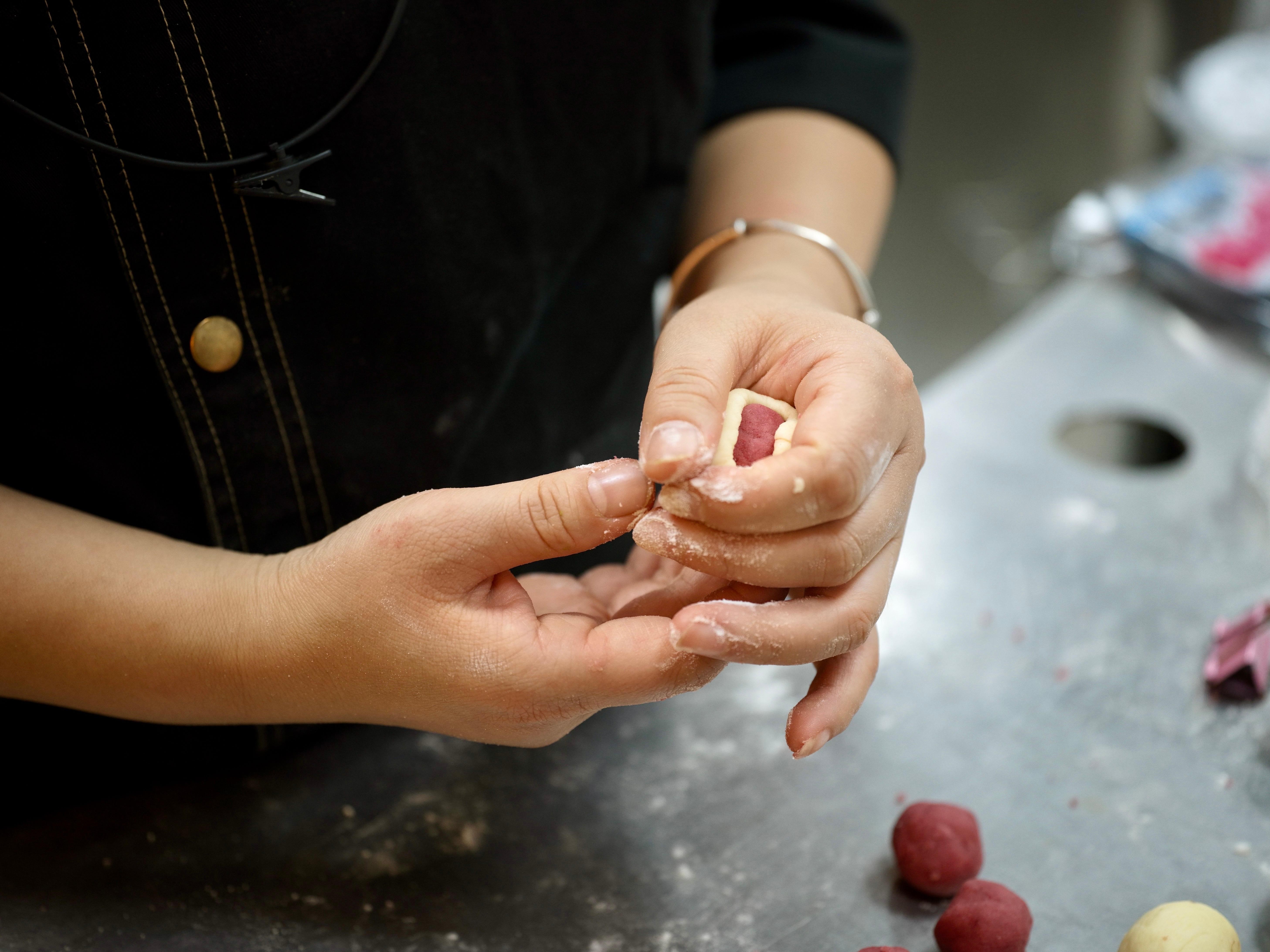 Cherry Blossom Pastry Making in Shanghai 3