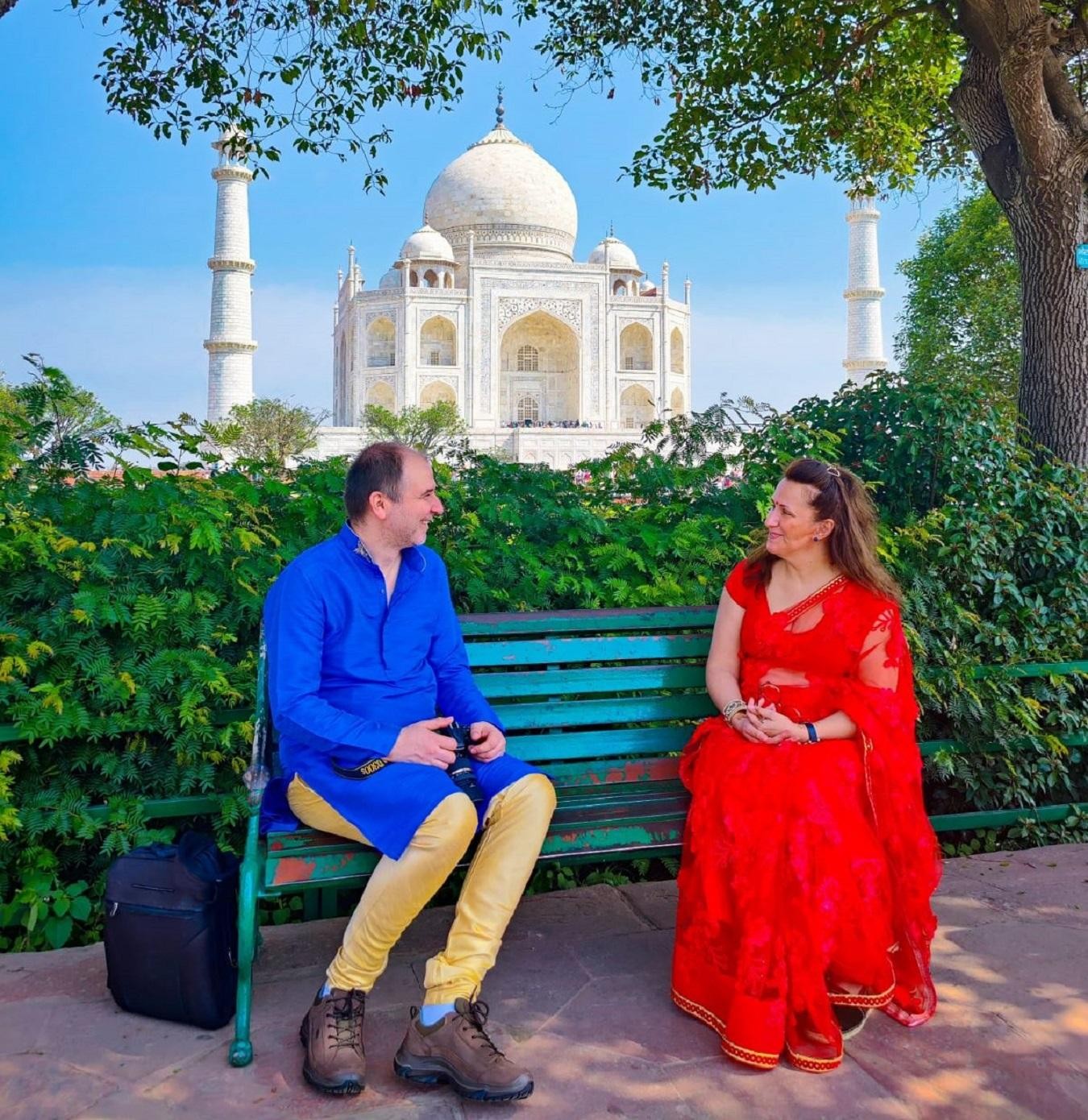 Overnight Taj Mahal/Agra Tour From Mumbai with Return Flight