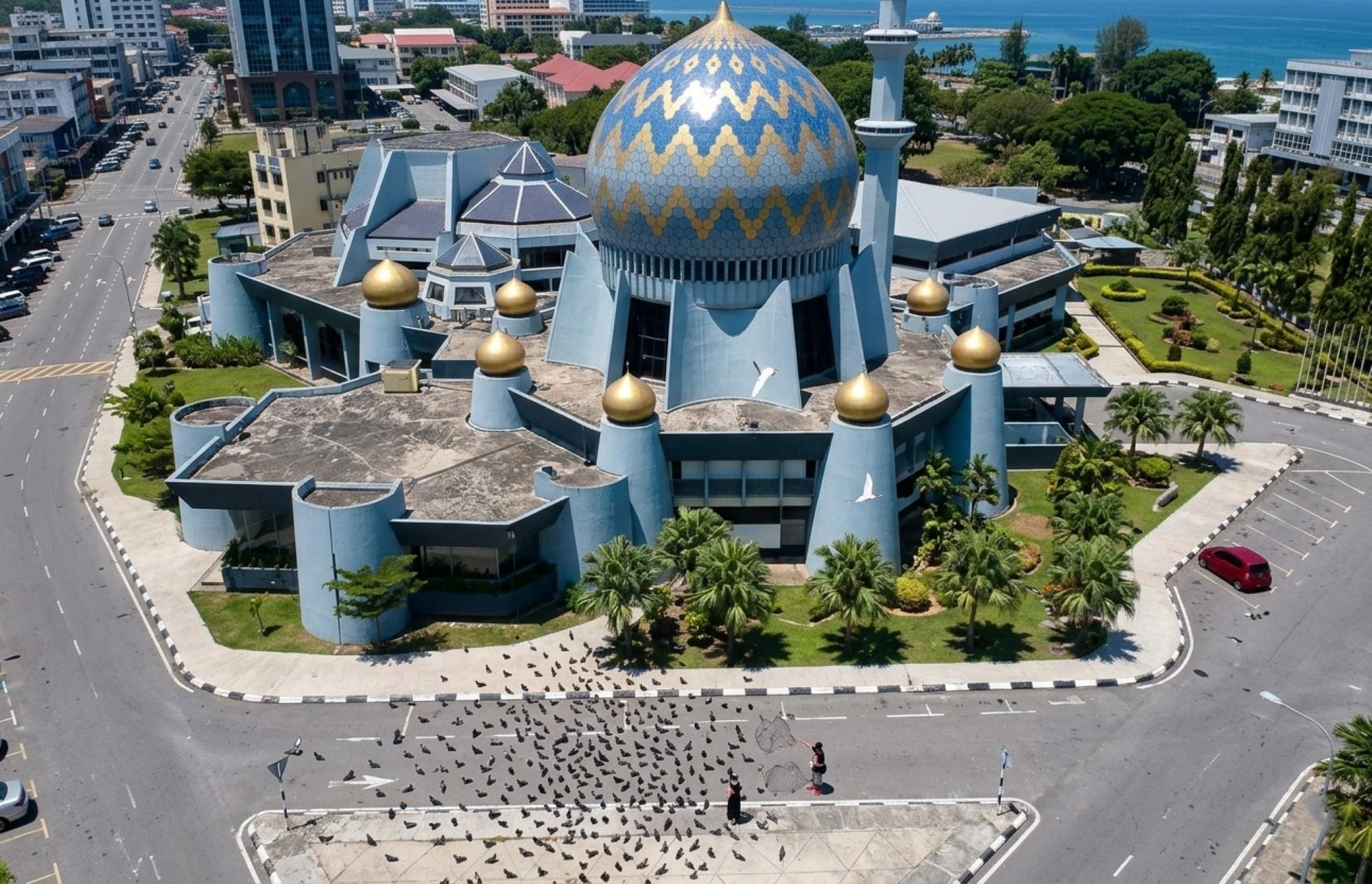 Kota Kinabalu: Guided City Tour with Food Tasting in Sabah 2