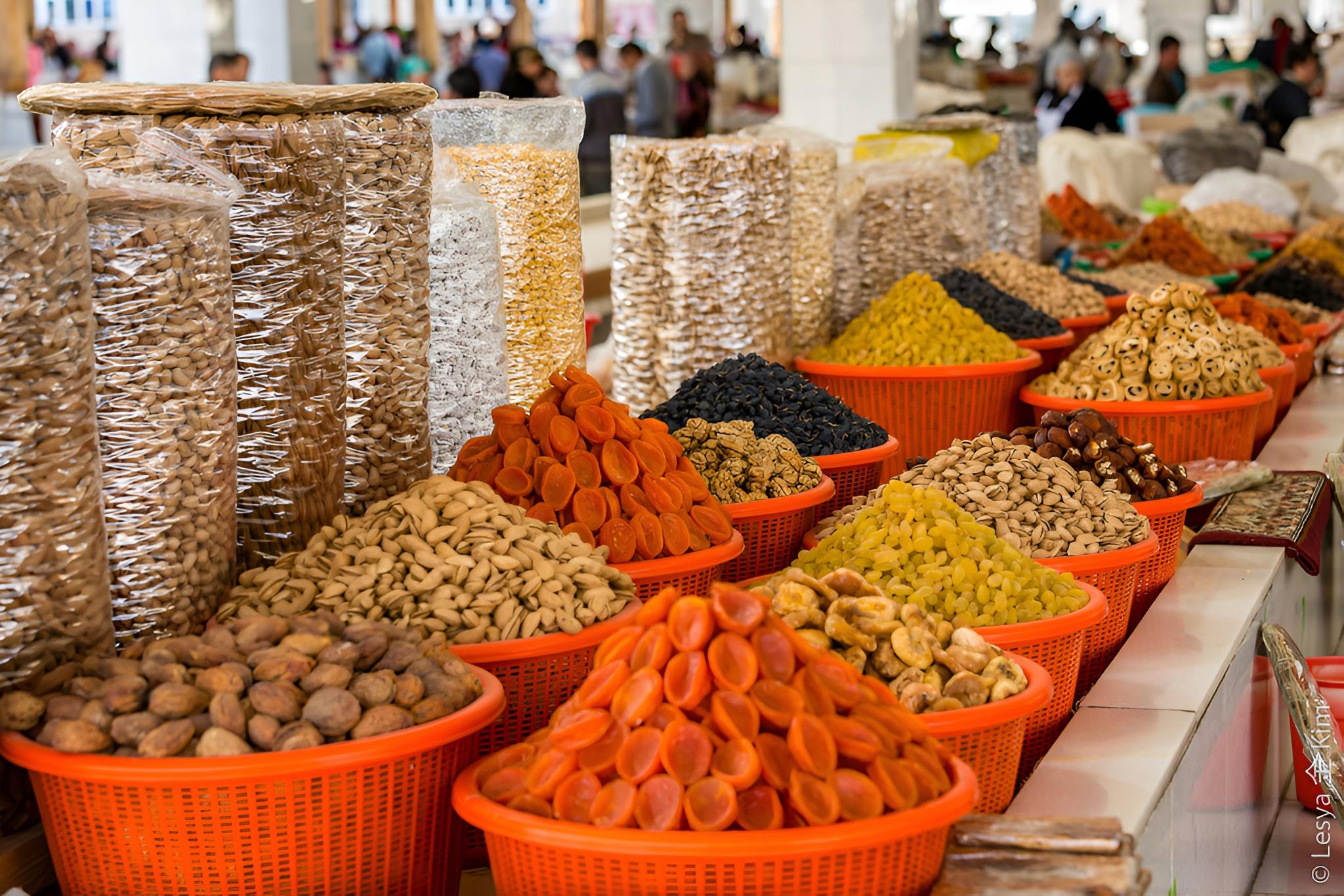 Samarkand: Walking Tour with Local Street Food Tastings 2