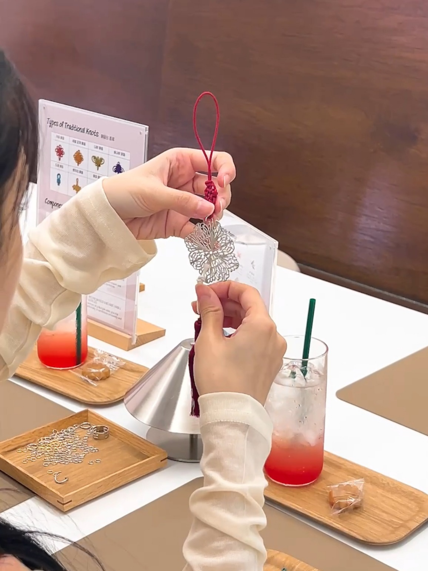 Seoul: Norigae Keyring Making Experience with a Korean Drink 2