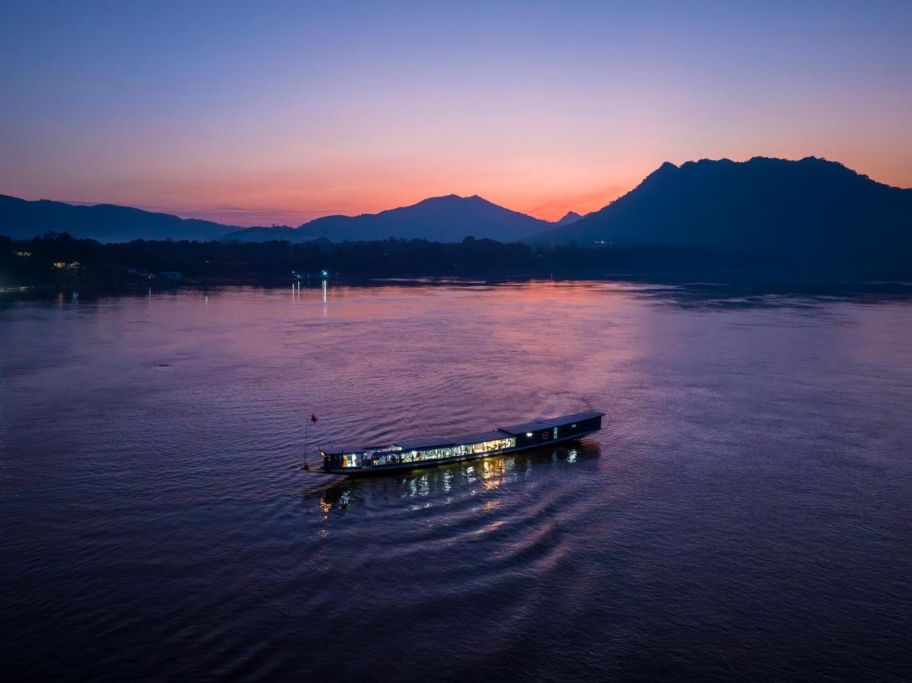 Luang Prabang: Unwind with a sunset cruise the Mekong!