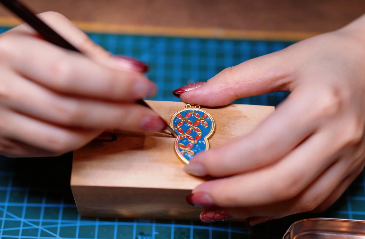 Beijing: Enamel Jewelry Making Experience (Fire & Color Art)