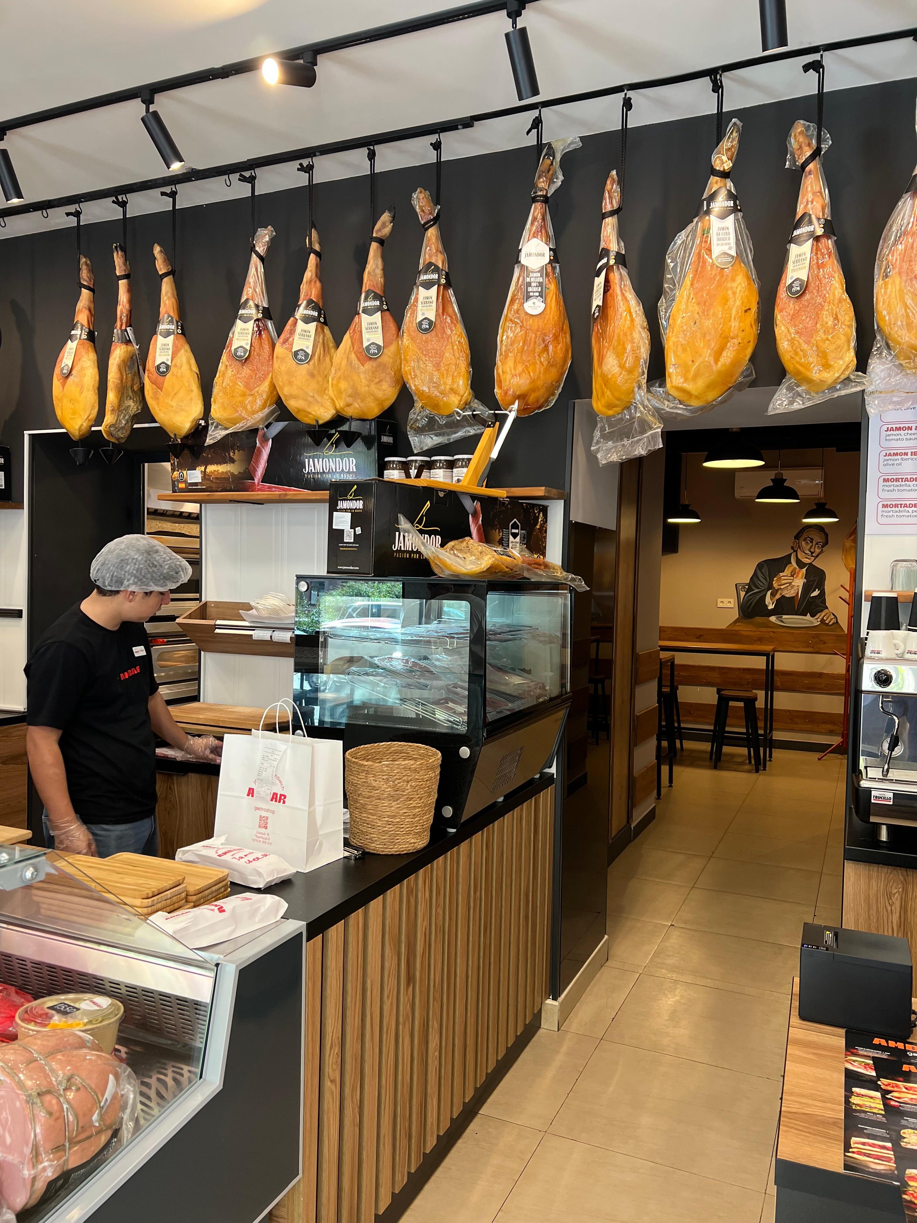 Yerevan: Jamón, Cheese & Unexpected Conversations