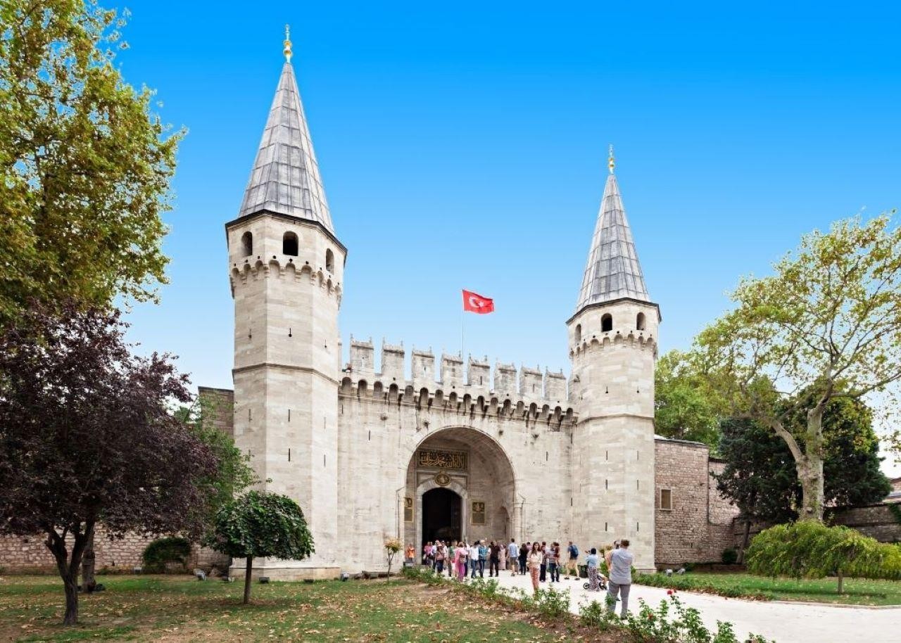 Istanbul: Topkapi, Hagia Sophia, Basilica & Blue Mosque Pass 2