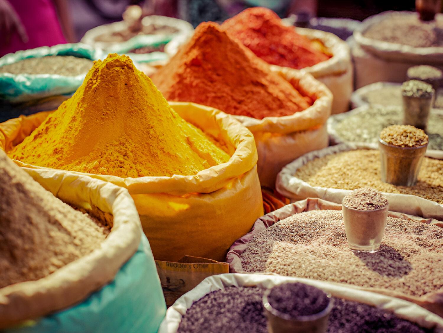 Baku: Bazaar Tour - Flavors, Crafts, and Sweet Memories 2