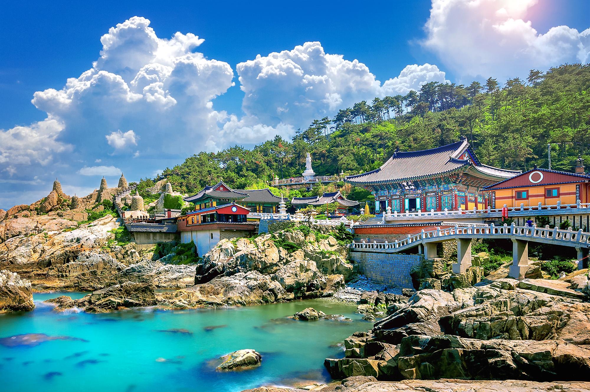 From Daegu: Busan 6 Highlights Day Tour & Gamcheon Village