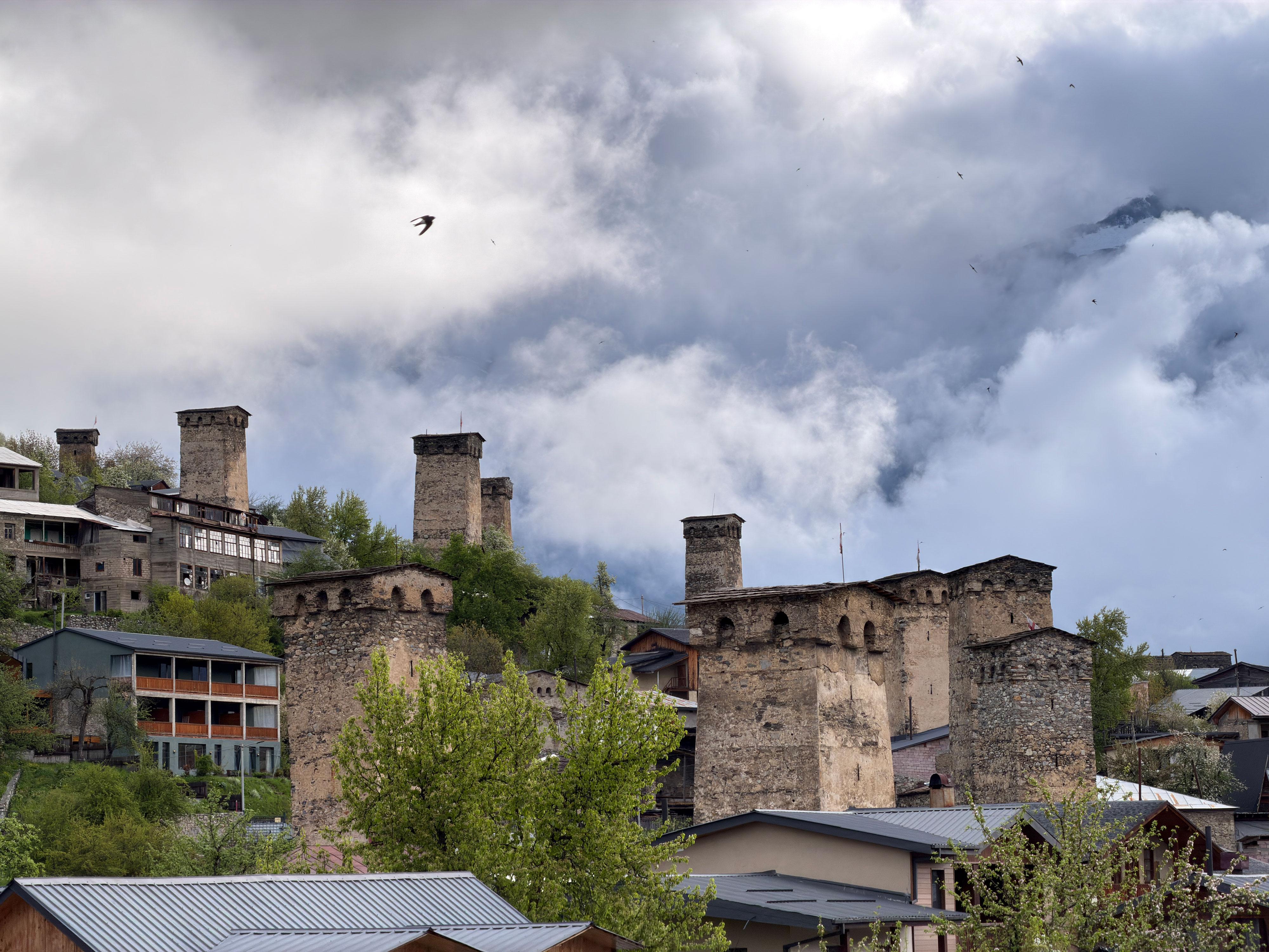Mestia: Ushguli Transfer with Scenic Stops