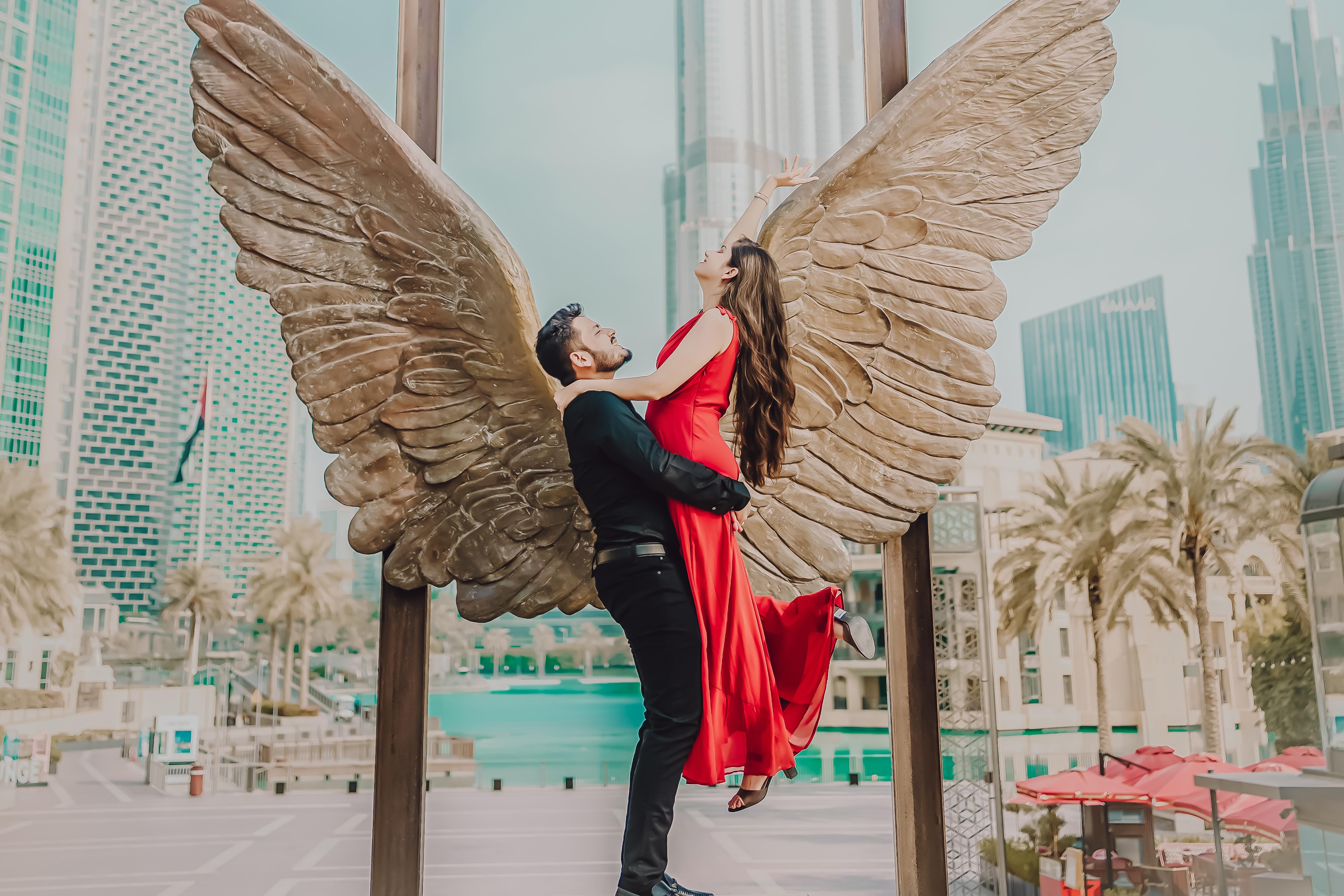 Dubai: Iconic Burj Khalifa Pre-Wedding Photoshoot 3