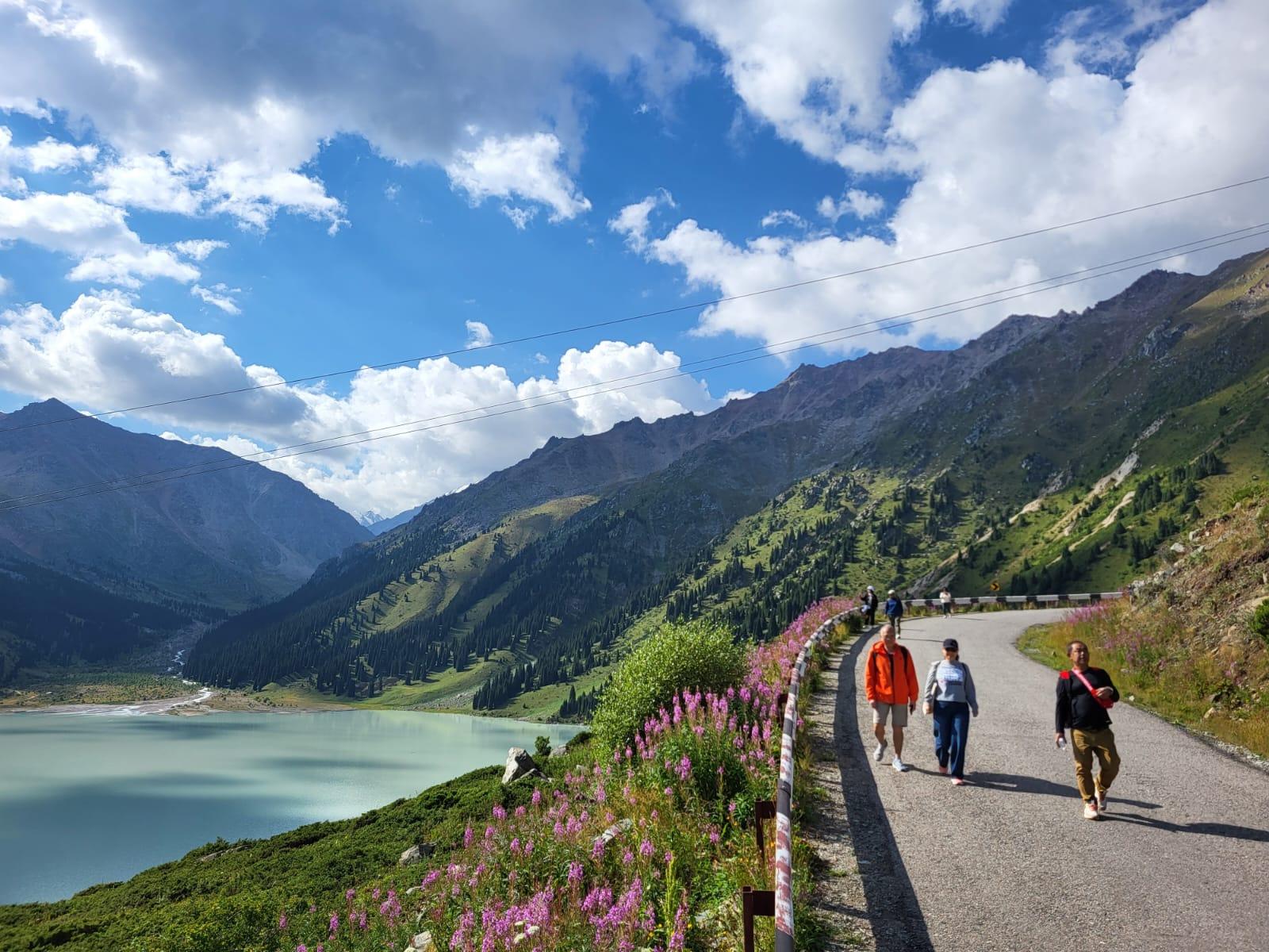 Big Almaty Lake: Hiking Tour with Turquoise Lake Views 3