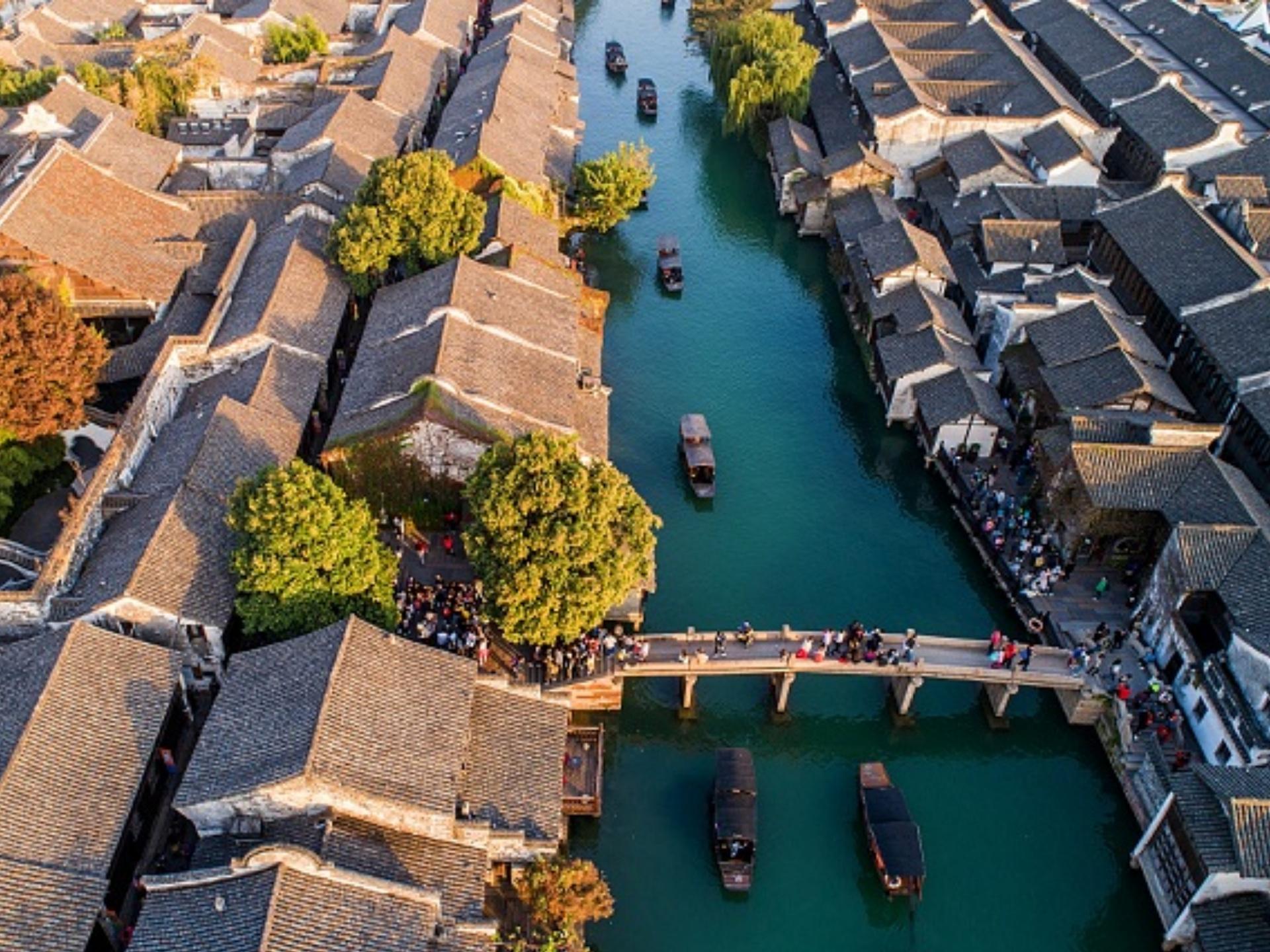 Shanghai Private Water Town Tour: Wuzhen & Nanxun