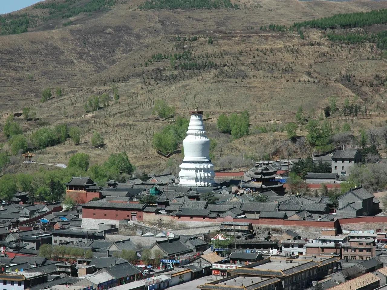 Shanxi: Private Tour to Yungang Caves & Wutai Mountain 2