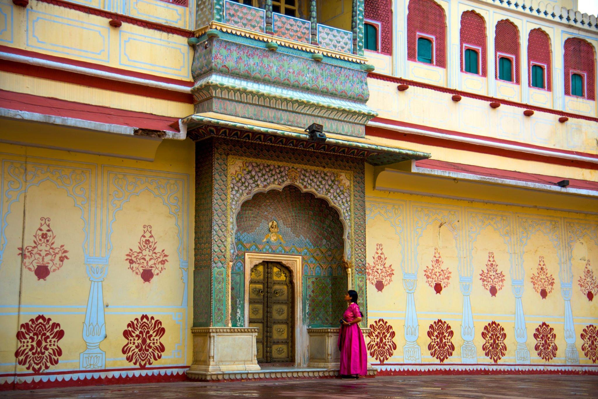 From Delhi: Private Jaipur & Amber Fort Guided Tour by Car 3
