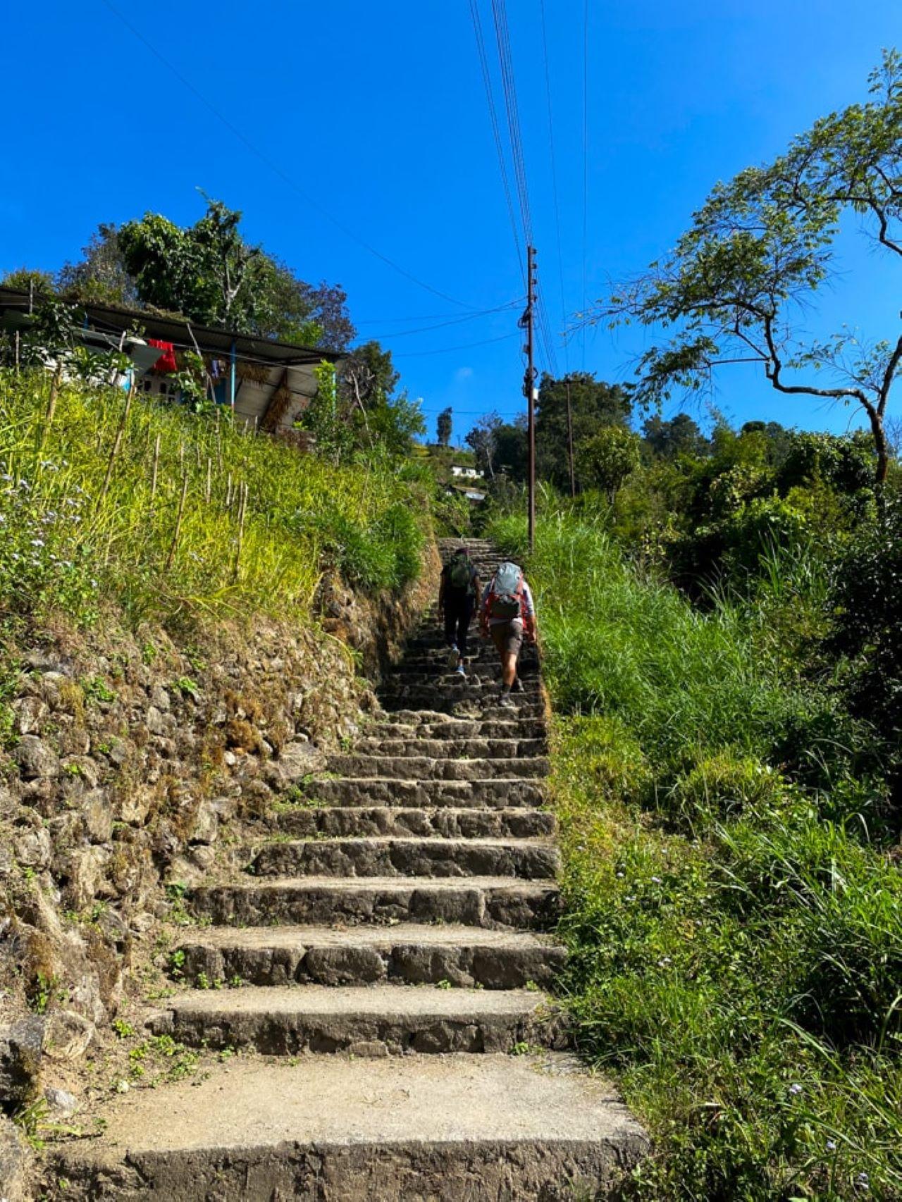 Kathmandu: Day Hike with Breakfast and Lunch 2