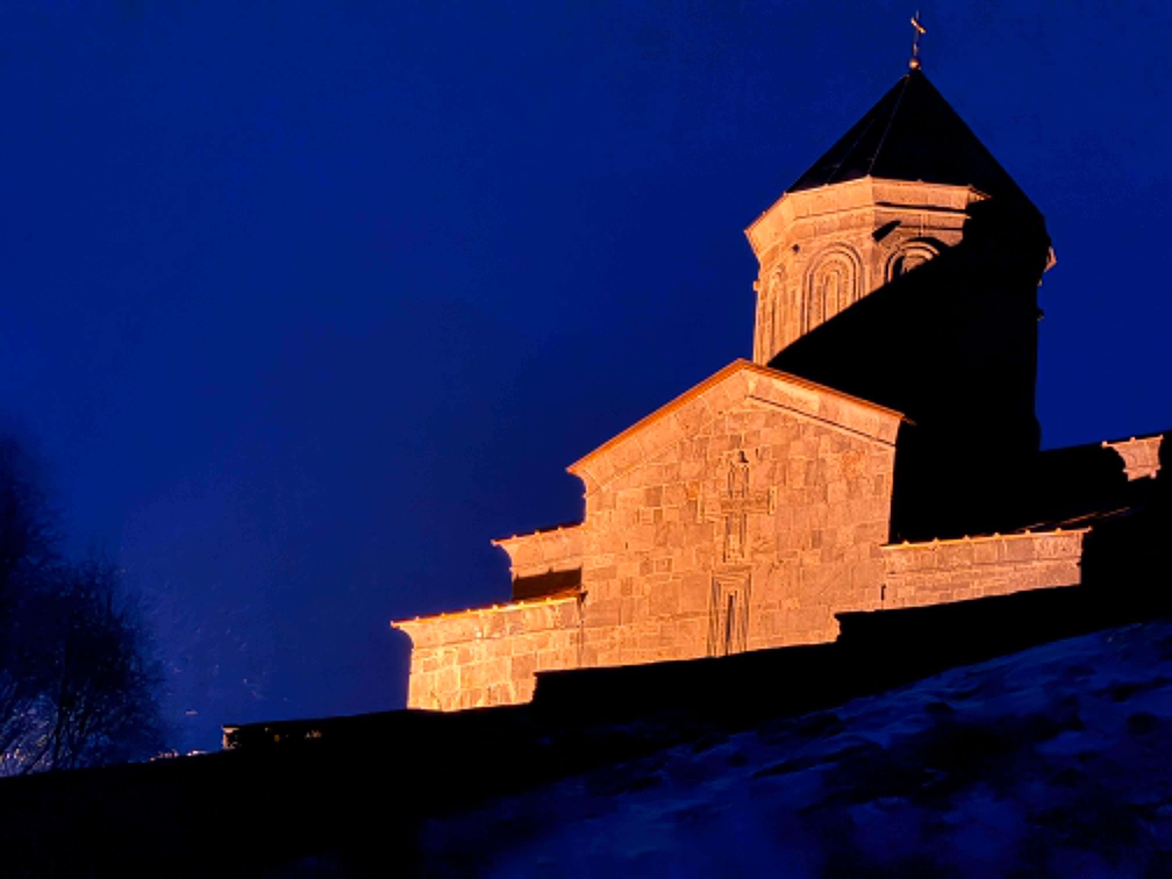 From Tbilisi: 3-Day Kazbegi Trip with Return Transfer 2