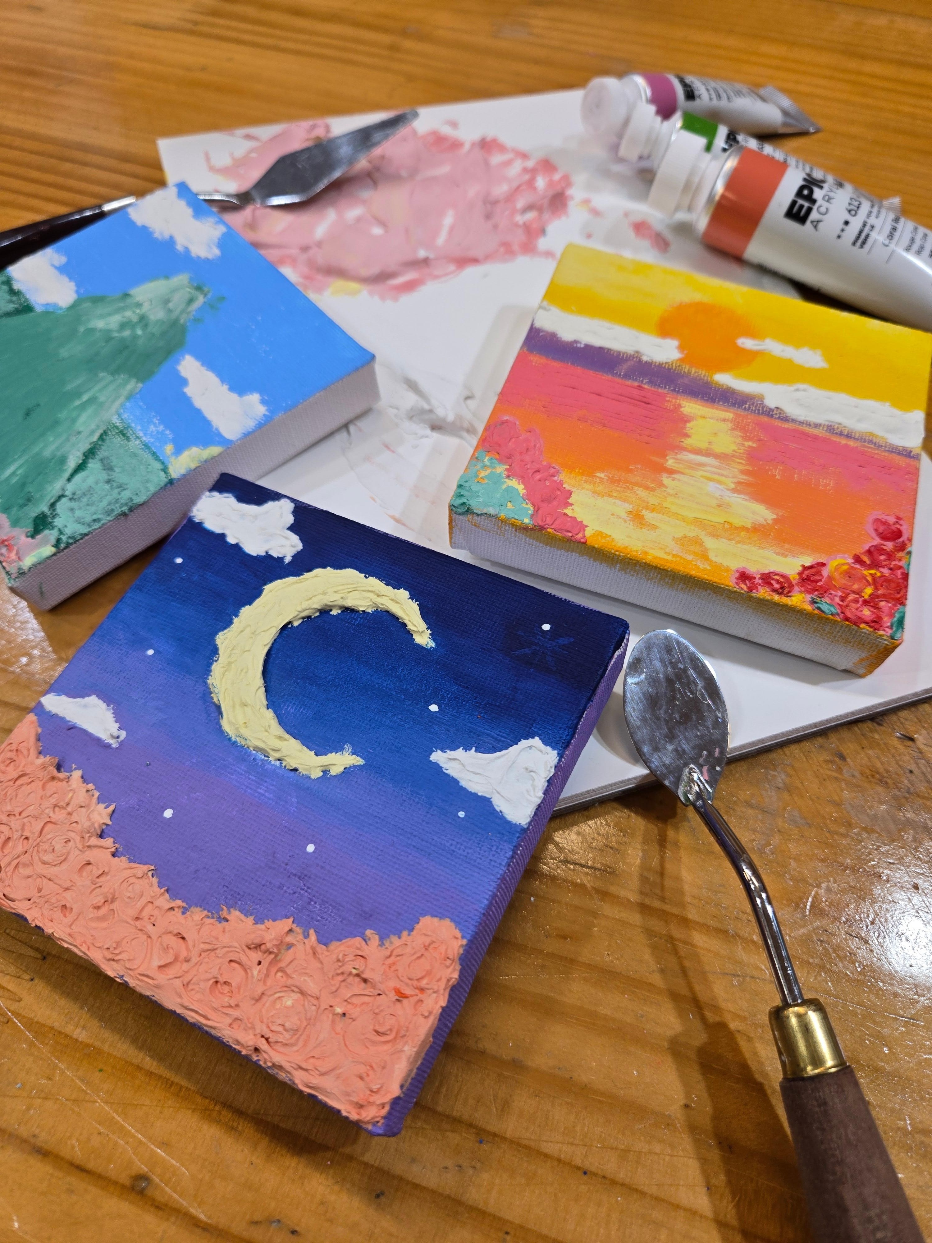 Busan: Mini Canvas Painting Experience