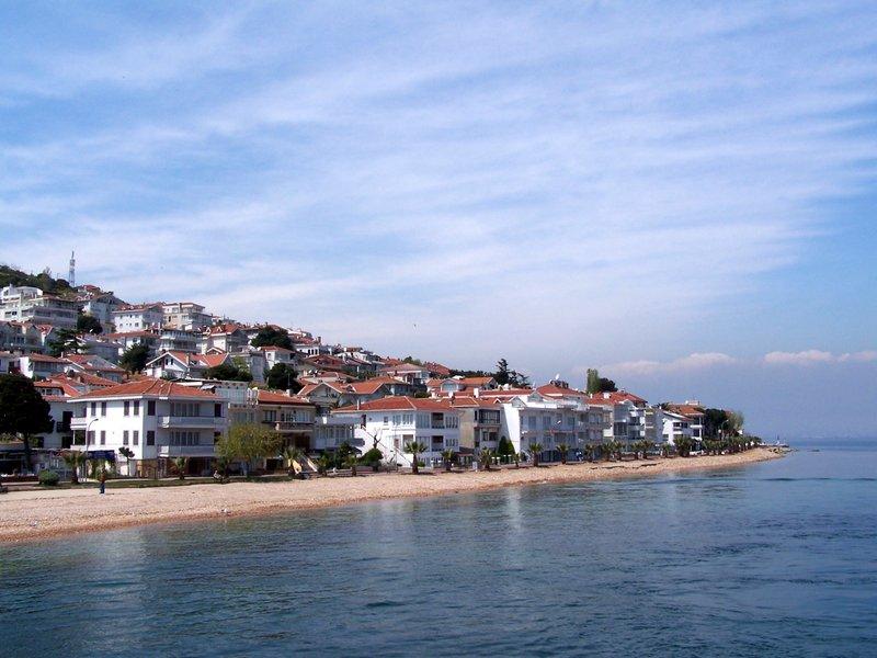 From Istanbul: Princes' Islands Boat Trip with Lunch