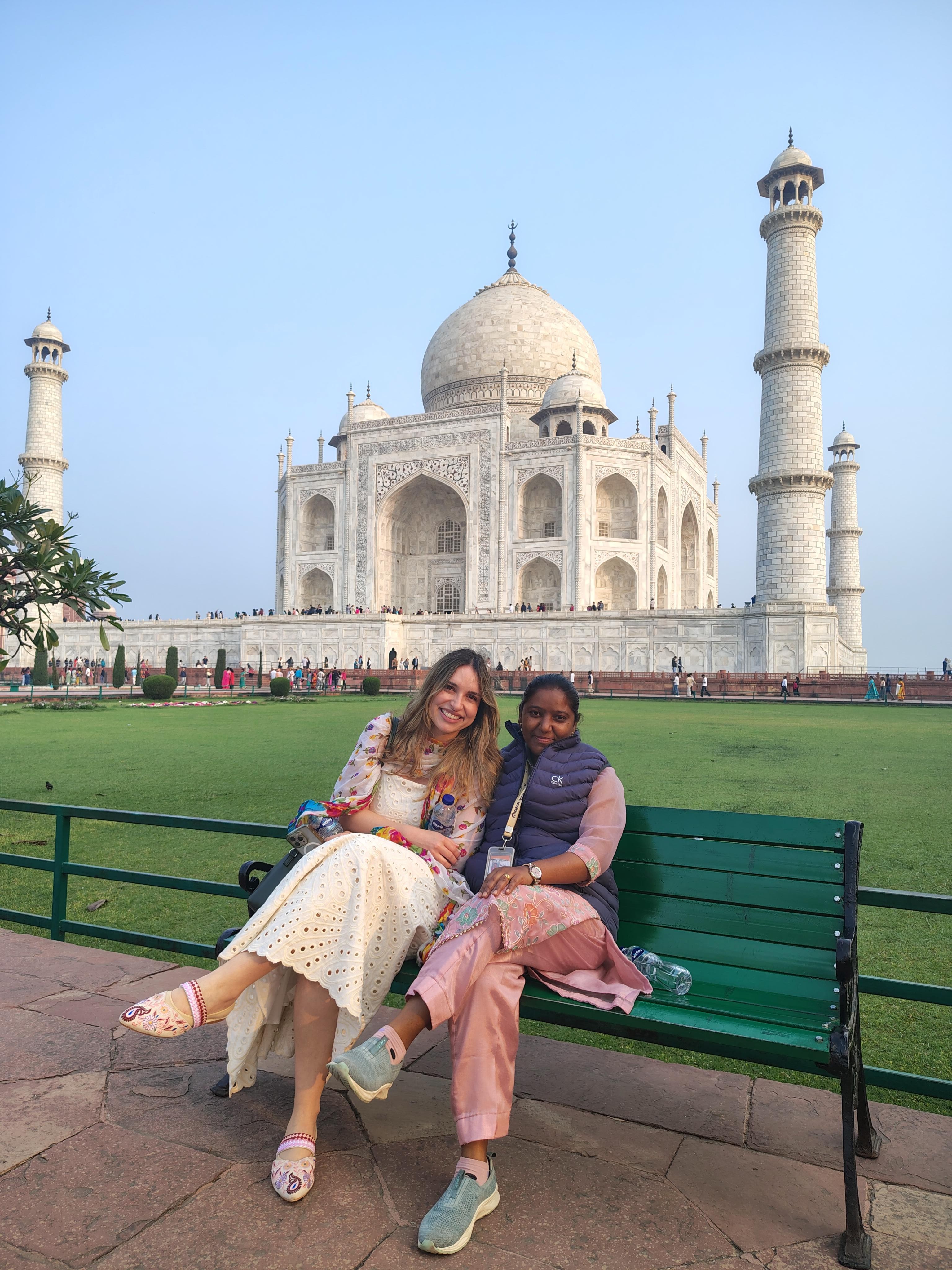 From Delhi: Taj Mahal, Baby Taj, Agra Fort with Female Guide