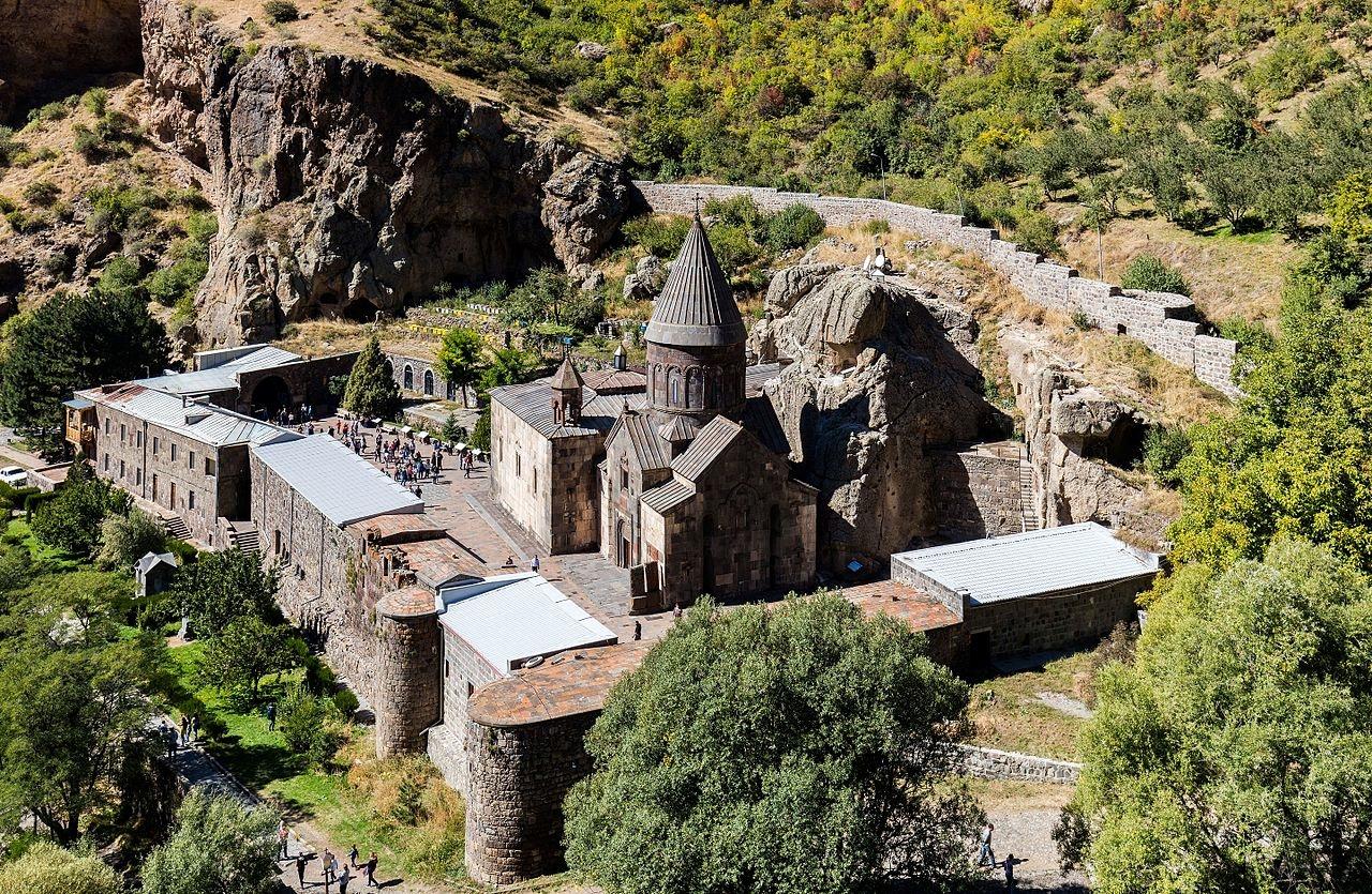 Private tour: Garni, Geghard, Stones' simphony, Horse riding 3