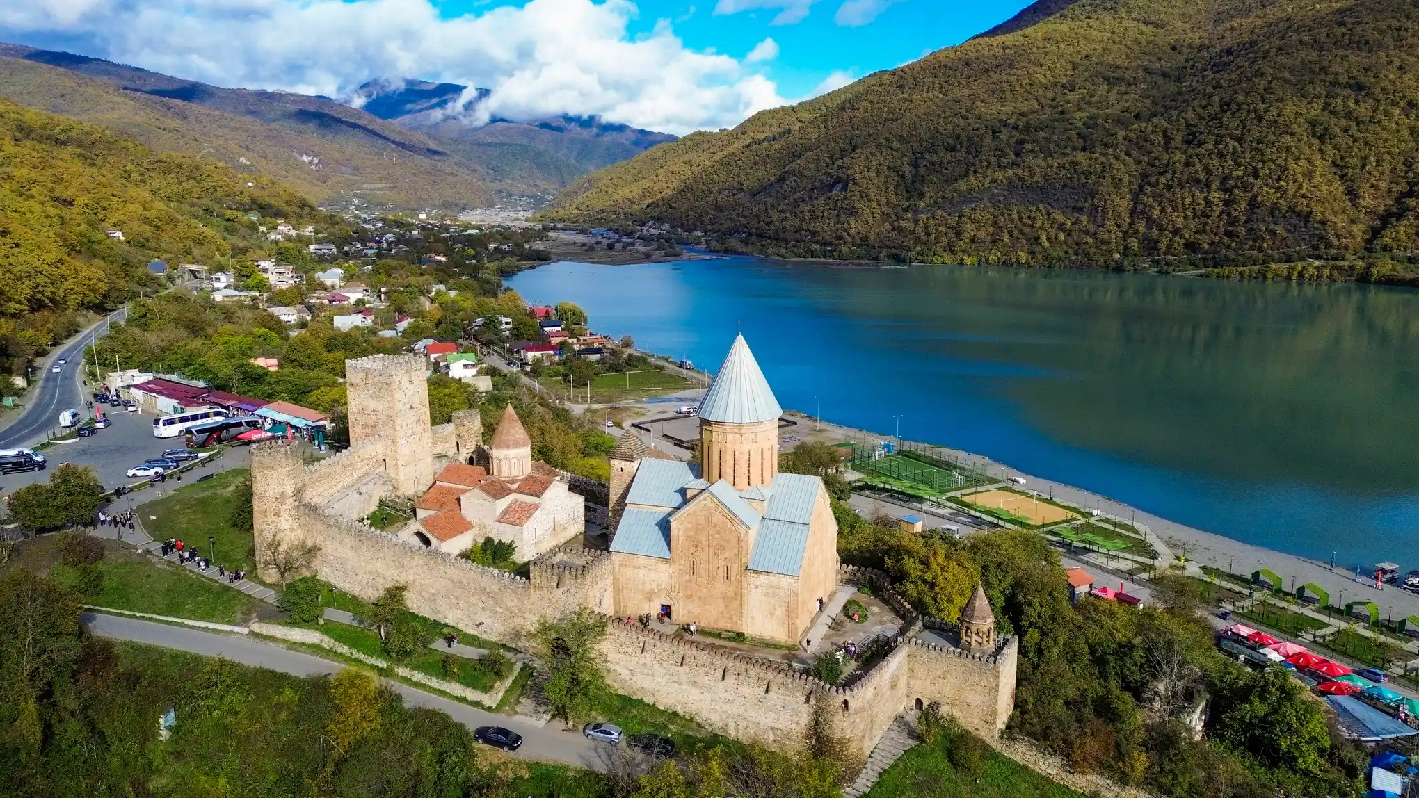 Tbilisi: 2-Day Kazbegi & Kakheti Tour with Wine Tasting 2