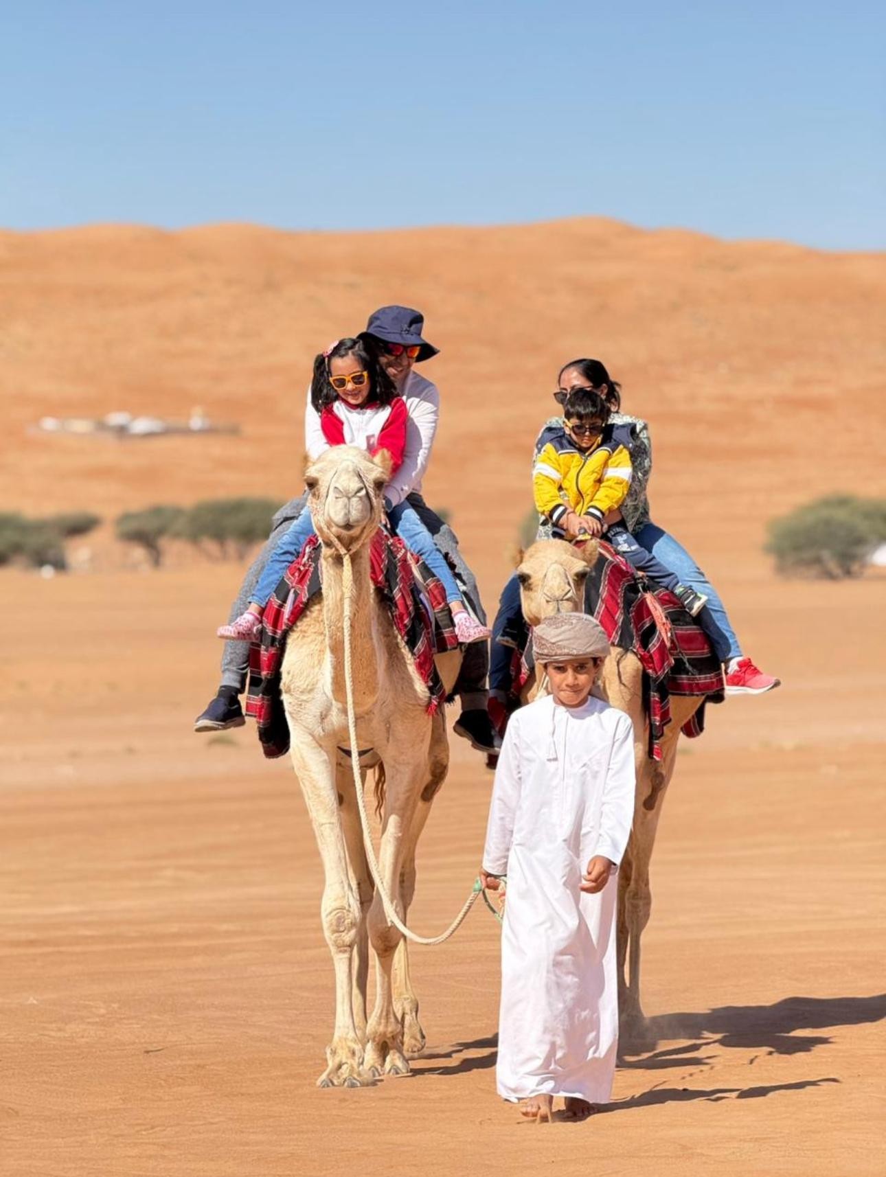 Muscat: Wahiba Sands & Wadi Bani Khalid Full-Day Tour+Lunch 2