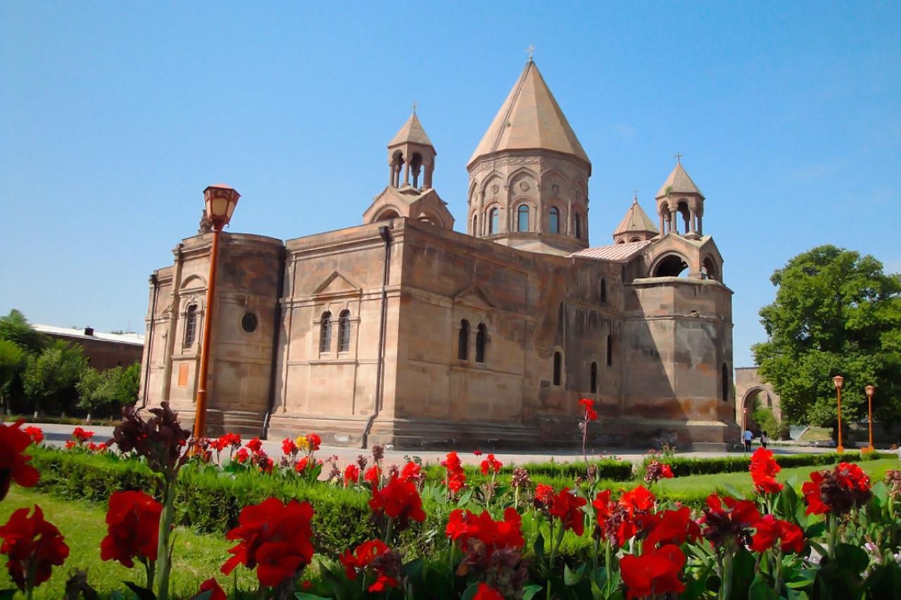 Private Tour: Echmiadzin, Treasure museum & Zvartnots Temple 3