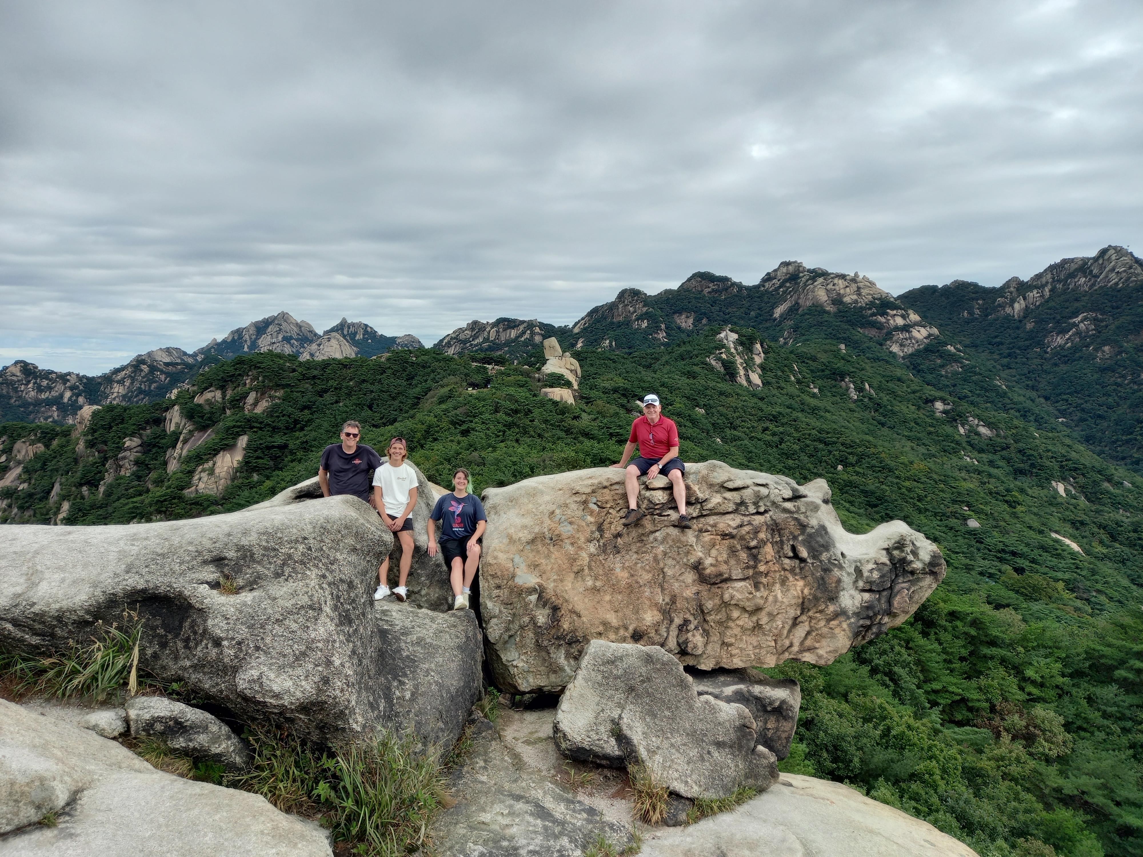 Seoul: Bukhansan Mountain Hiking & Culture Tour - 8 Hours