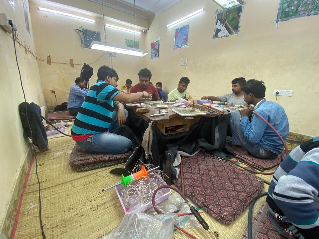 Jaipur: Jewelry and Gemstone Crafting Experience 3